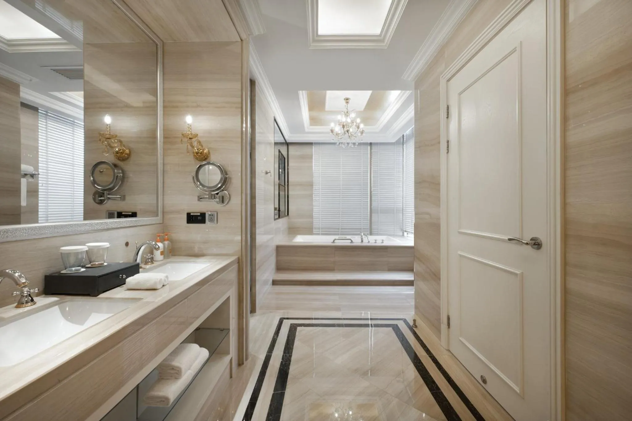 Bathroom in Crowne Plaza Nanchang Riverside, an IHG Hotel