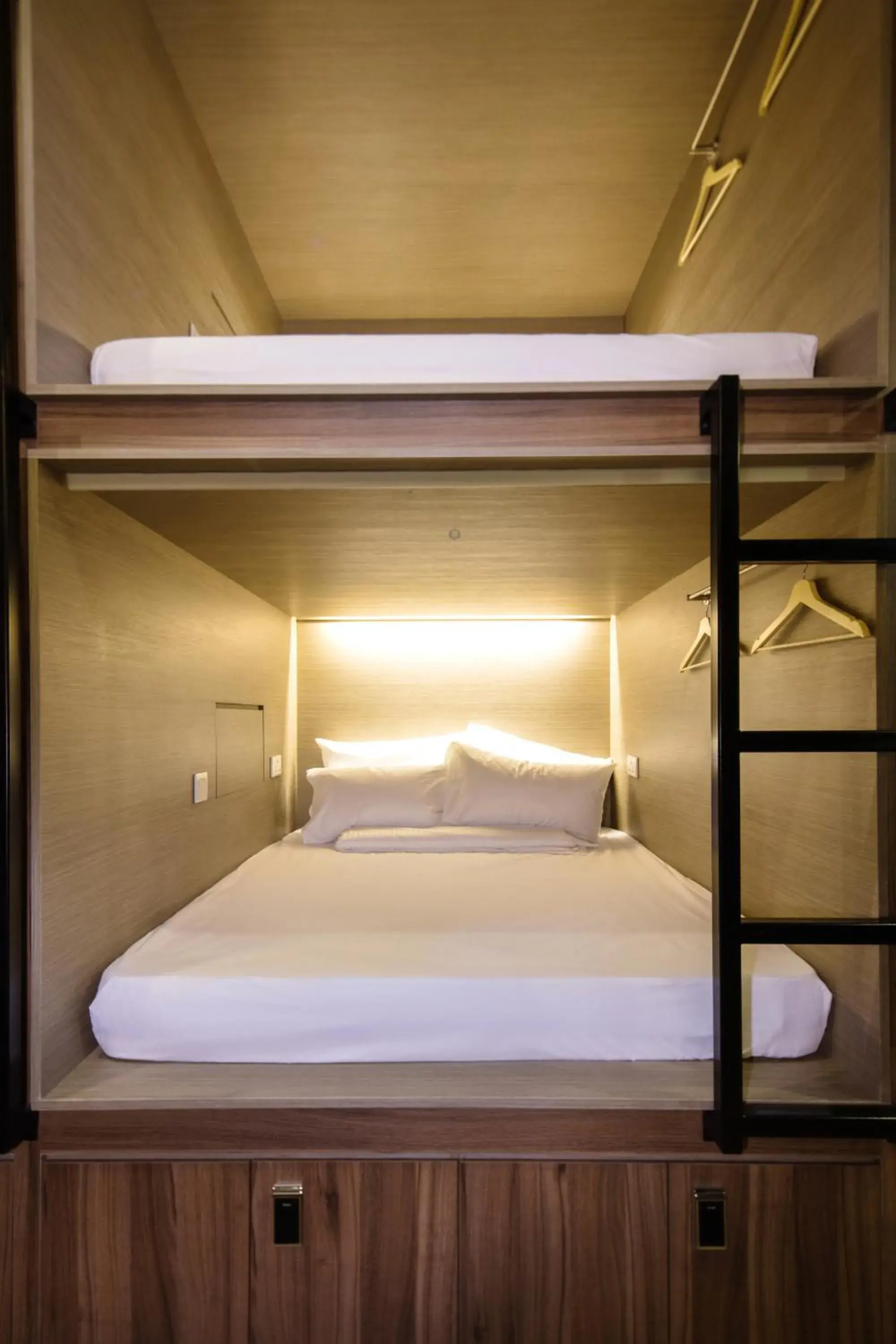 Bedroom, Bed in BEAT. Capsule Hostel @ Boat Quay