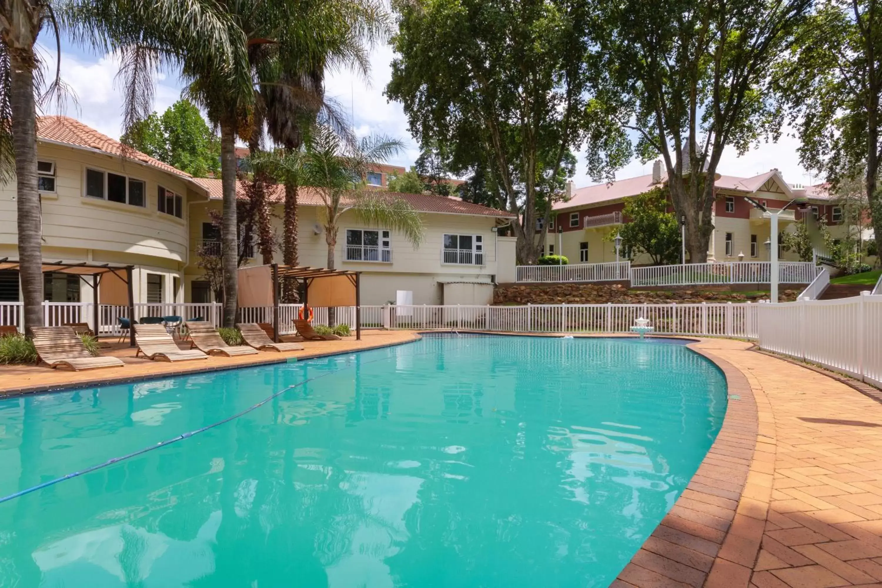 Swimming Pool in Holiday Inn - Johannesburg Sunnyside Park, an IHG Hotel