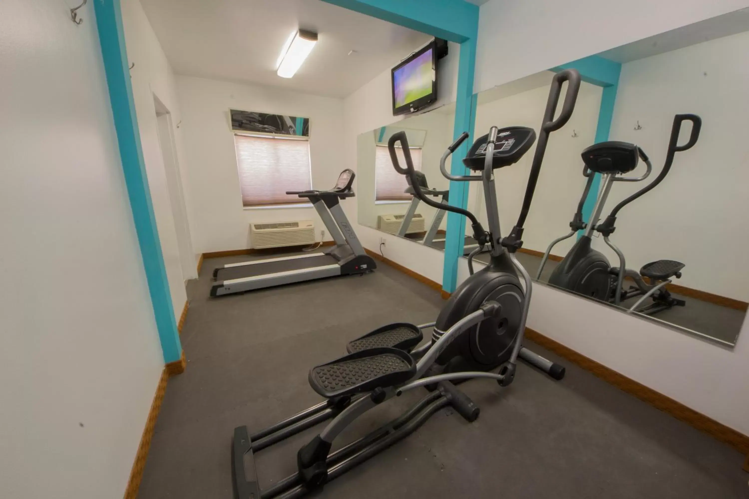 Fitness centre/facilities, Fitness Center/Facilities in Days Inn & Suites by Wyndham Airport Albuquerque