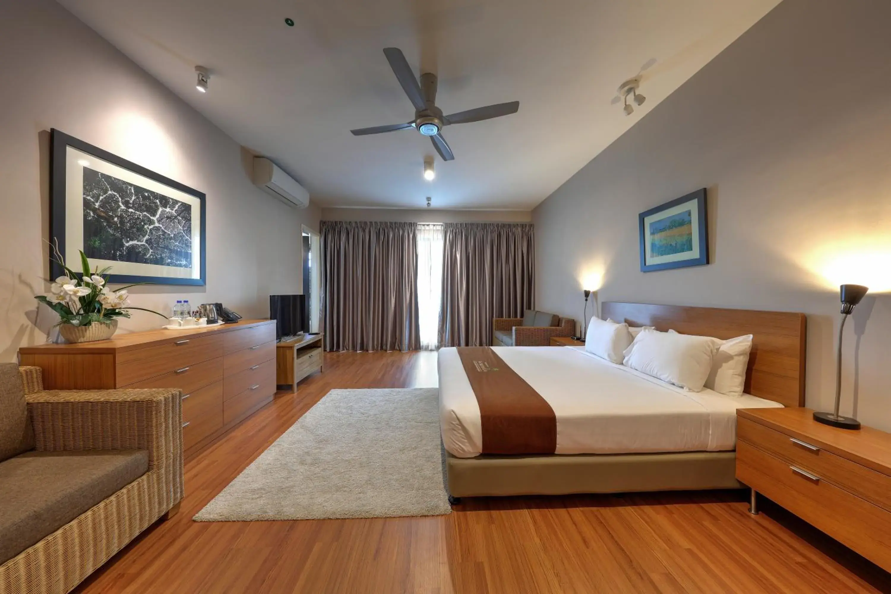 Bedroom in Acappella Suite Hotel, Shah Alam