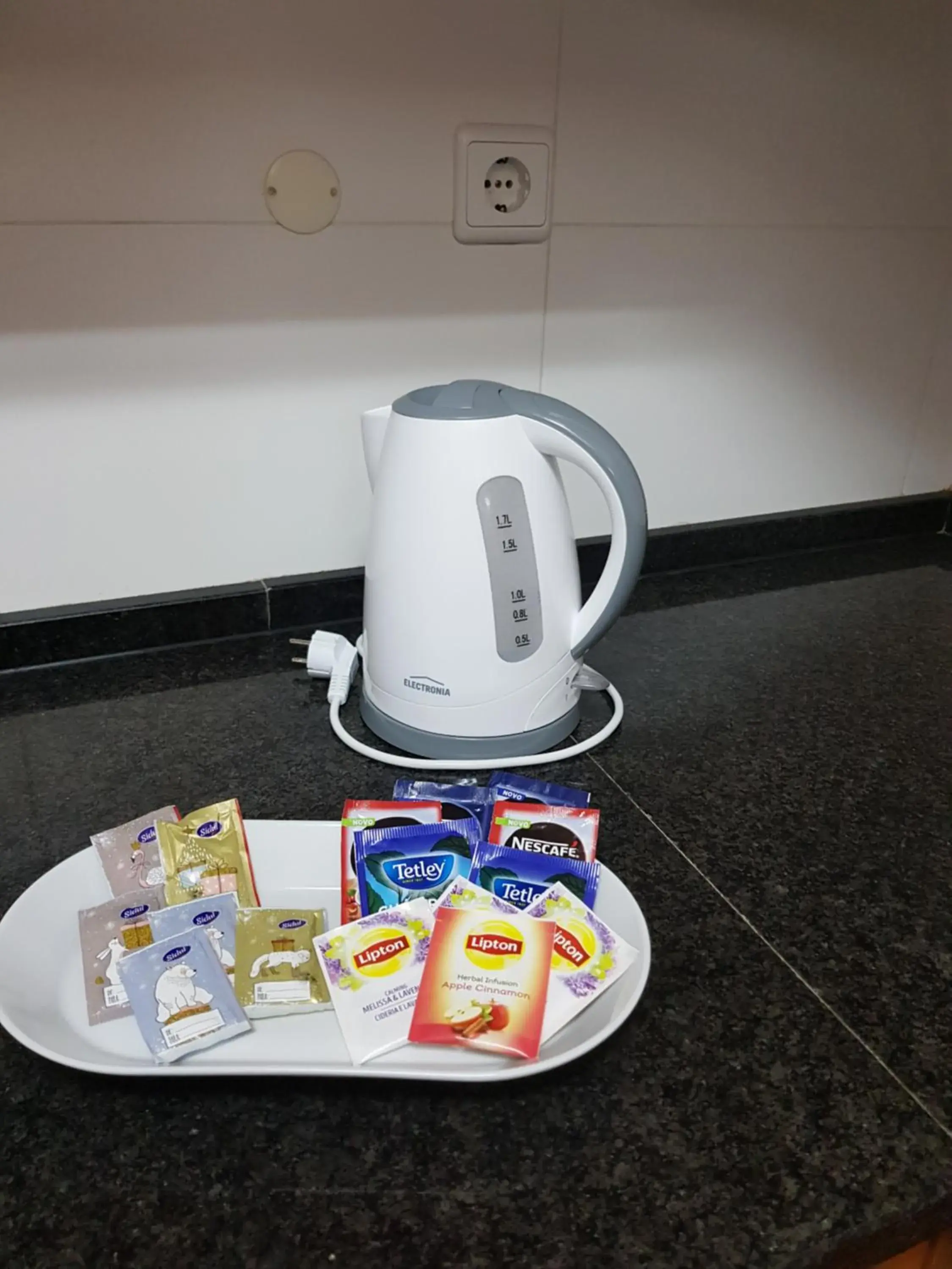 Food and drinks in Travellers Pearl by Storytellers Food and drinks in Travellers Pearl by Storytellers