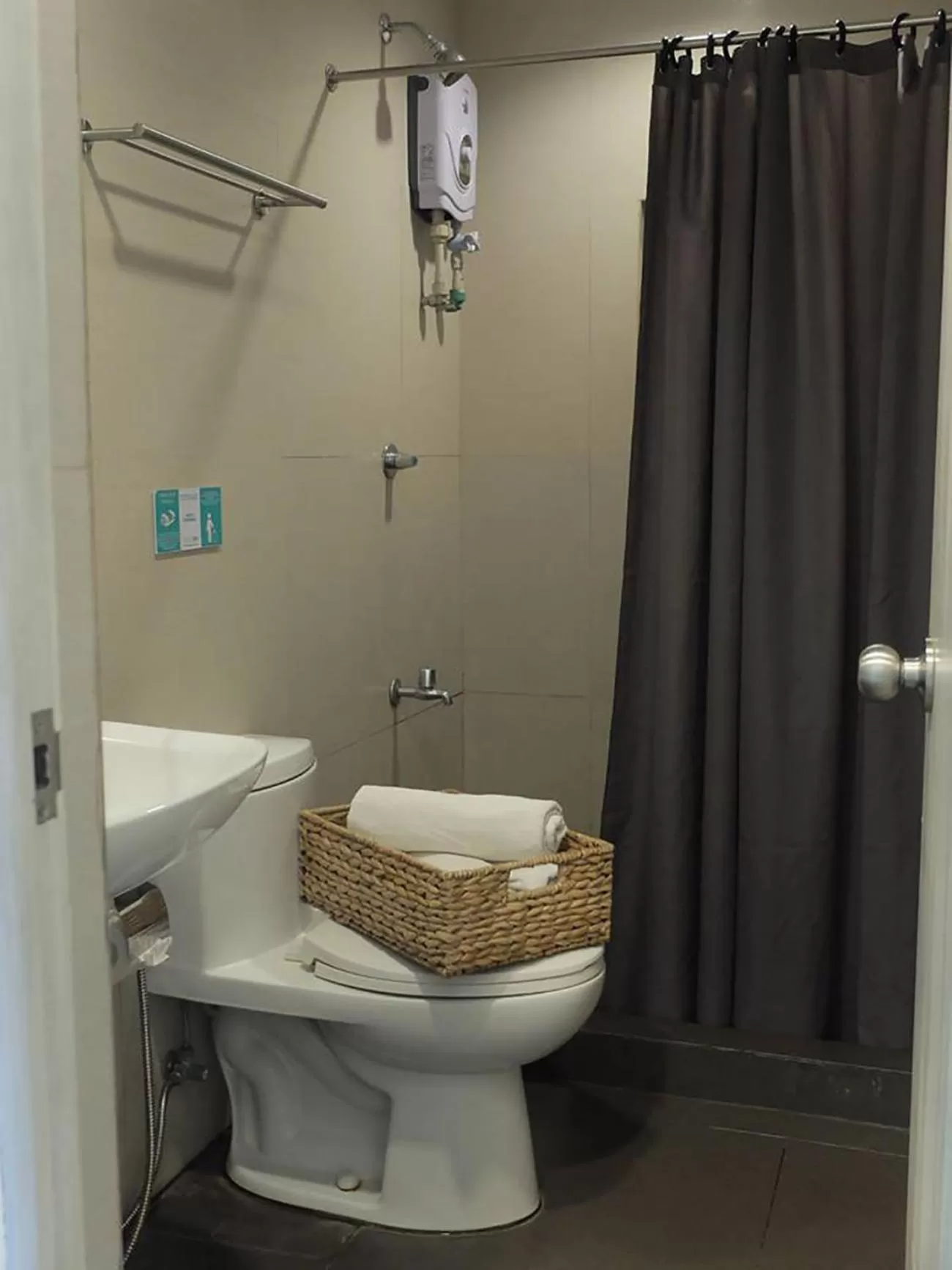 Shower in Treetop Suites