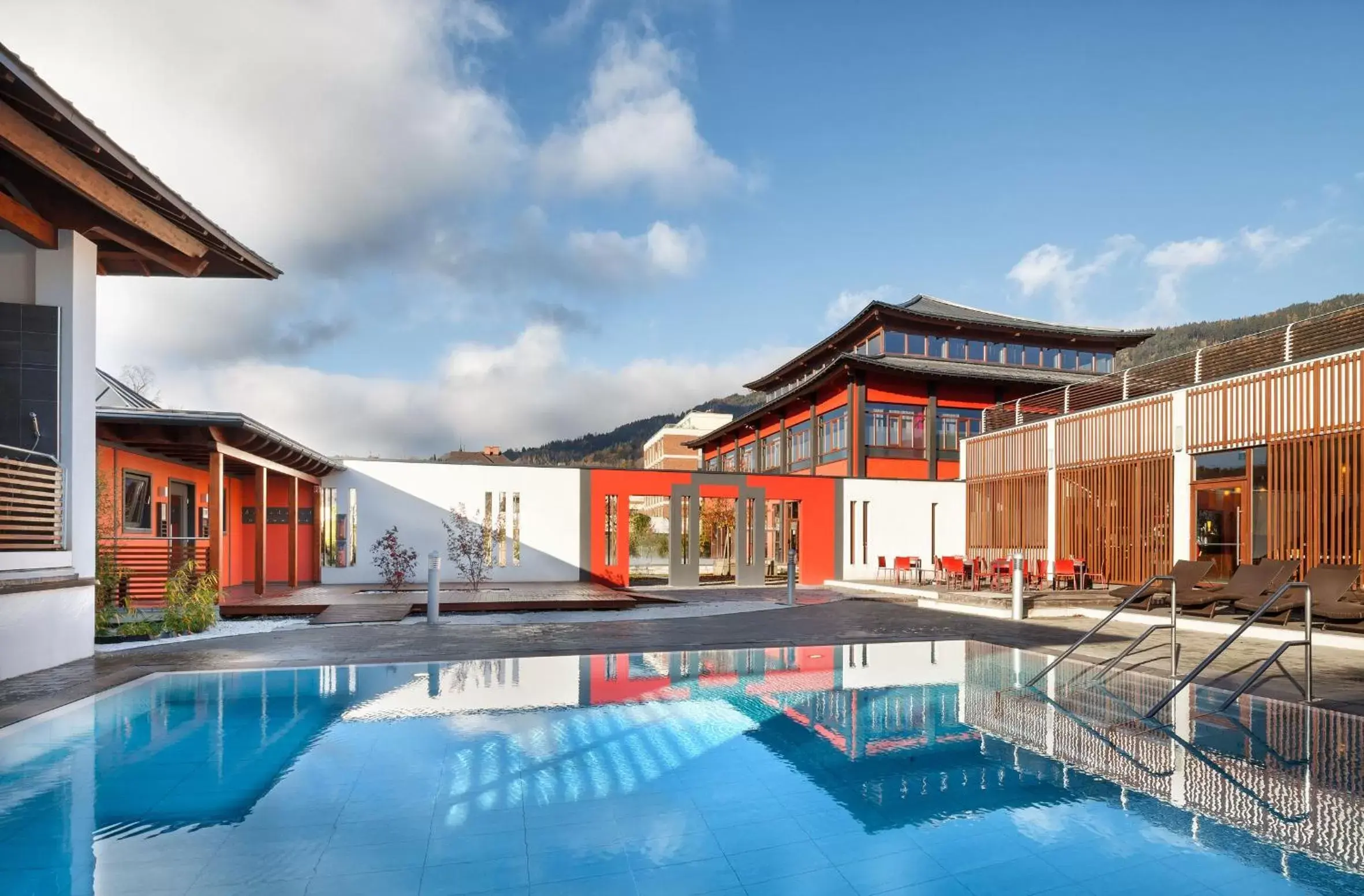 Swimming pool in Asia Hotel & Spa Leoben