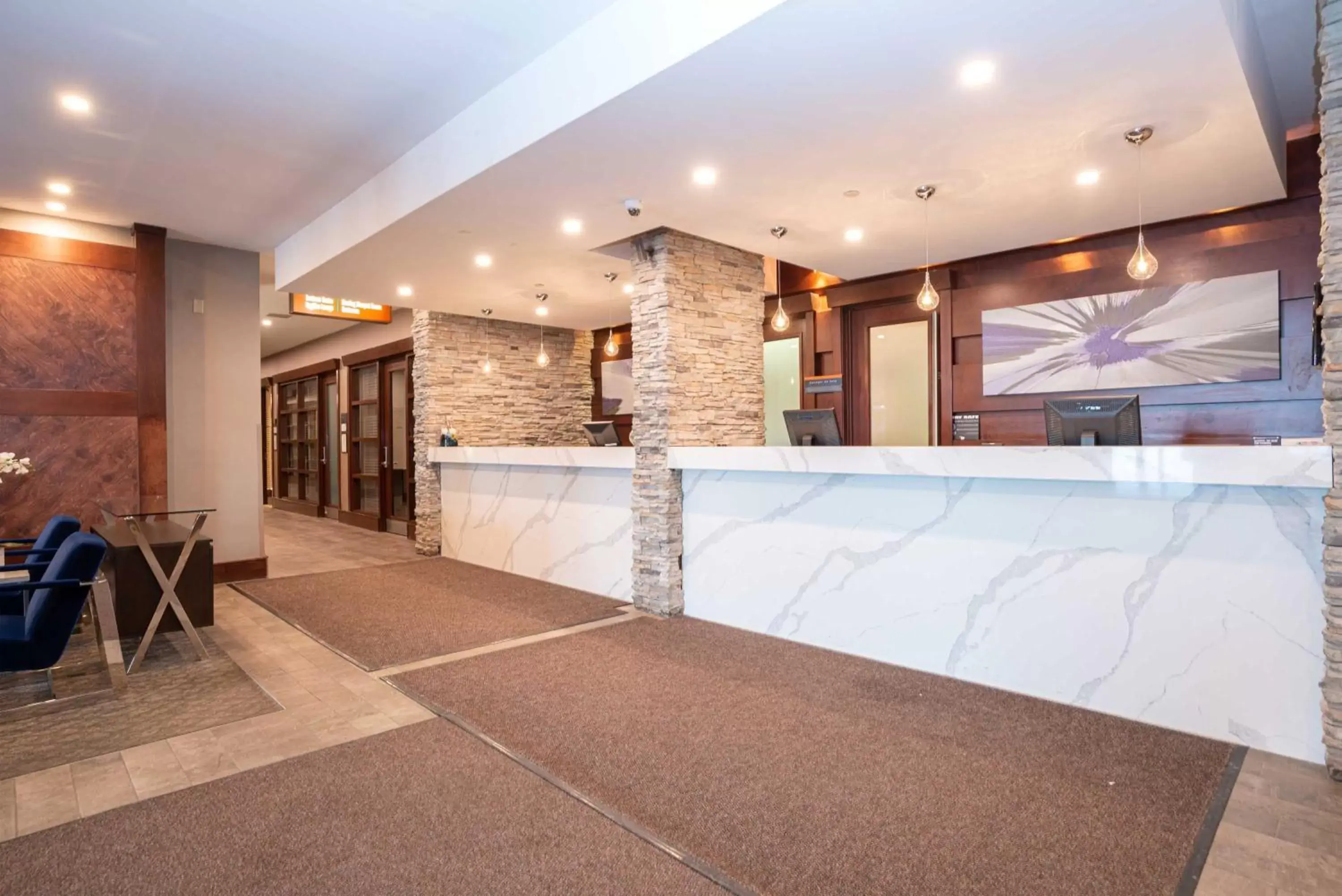 Lobby or reception, Lobby/Reception in Sandman Hotel Edmonton West