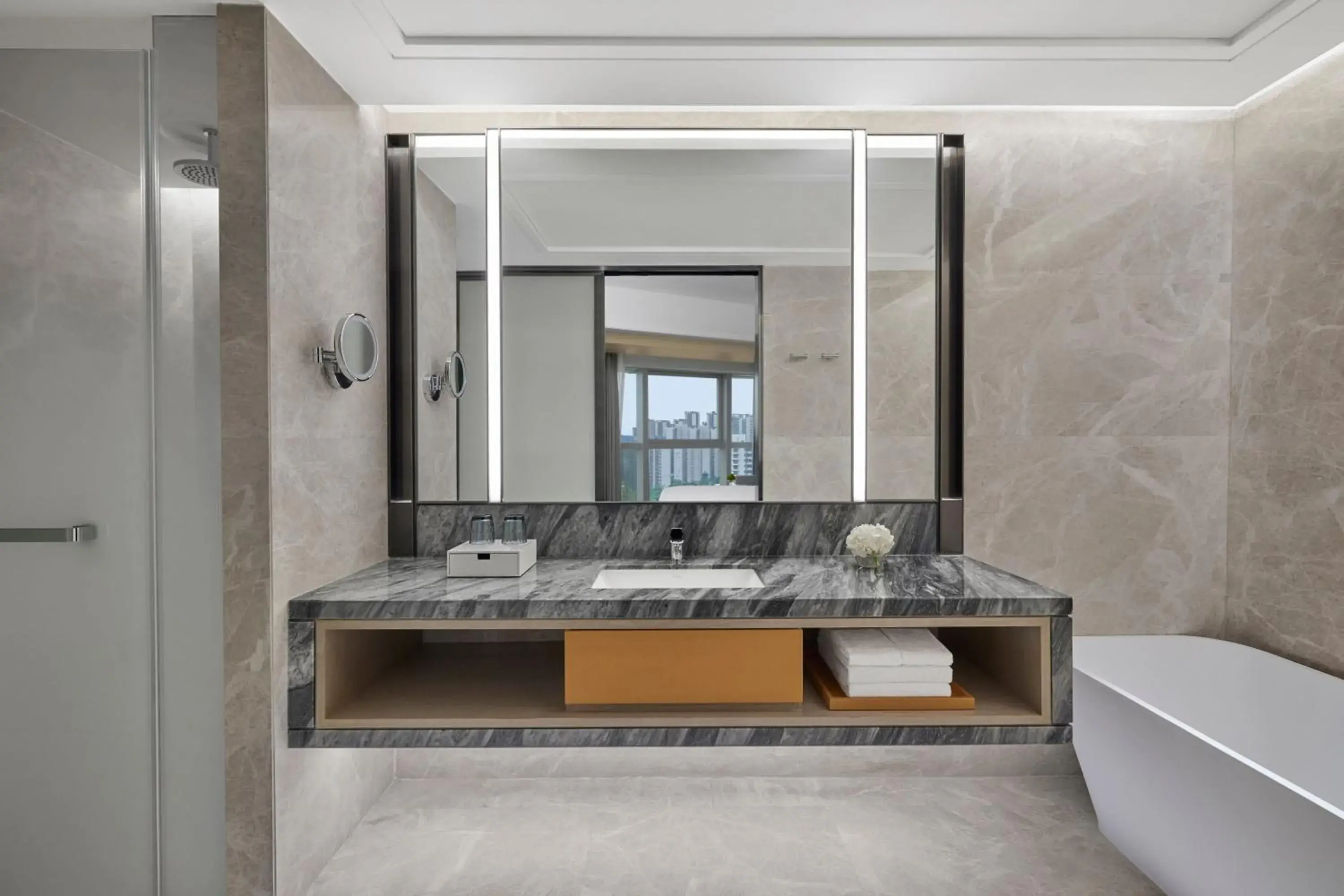 Bathroom in Zhuhai Marriott Hotel Jinwan