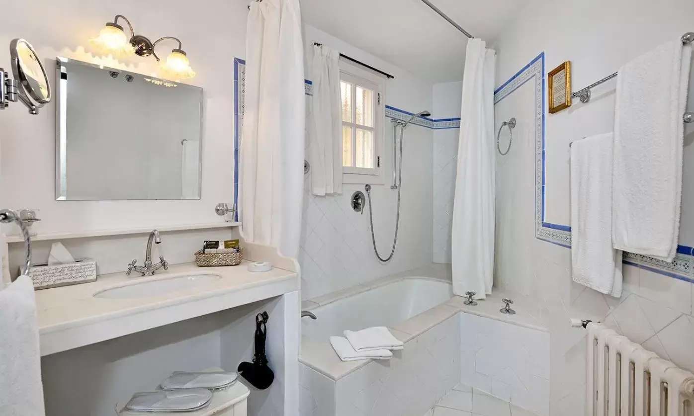 Bathroom in Hotel San Lorenzo - Adults Only