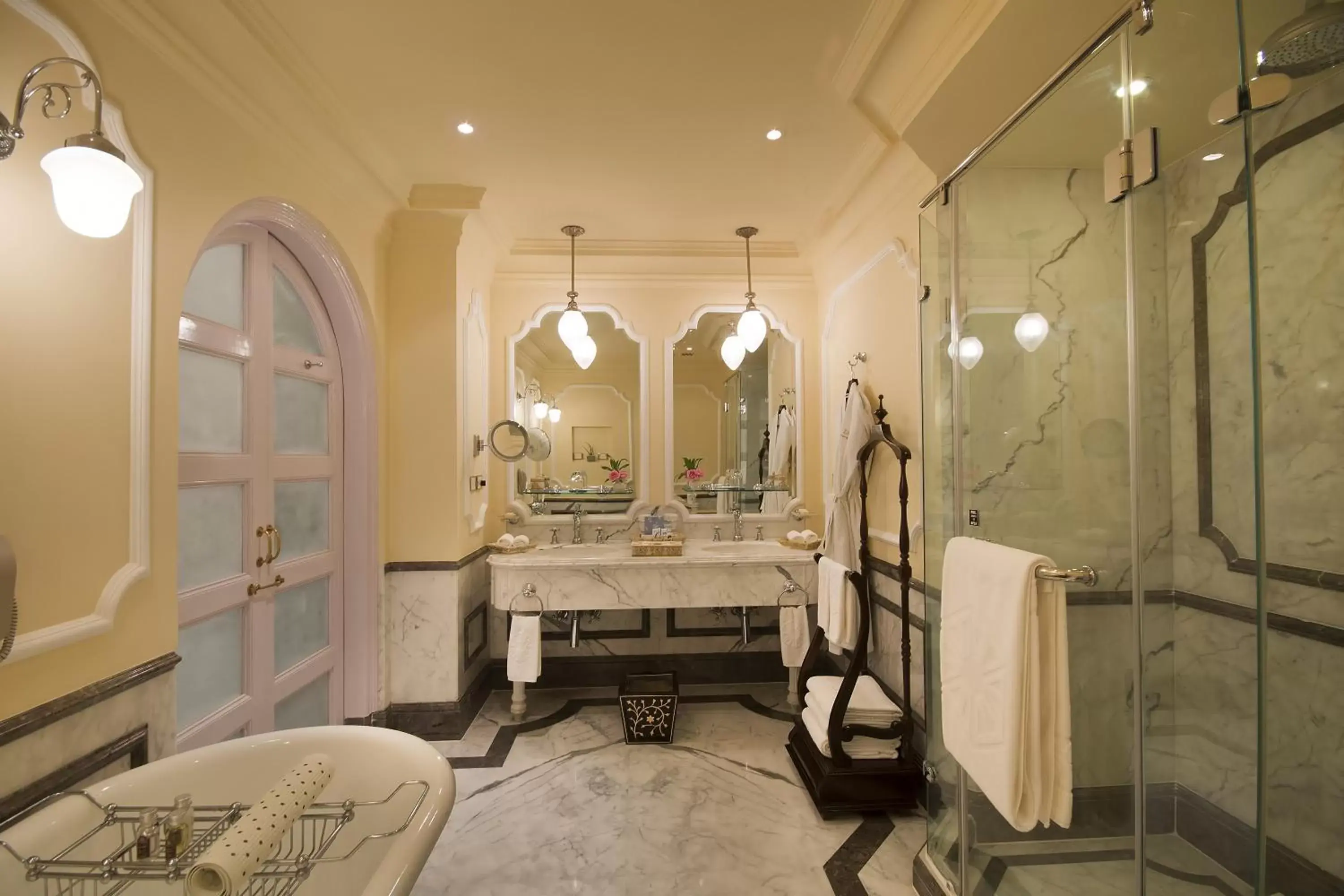 Bathroom, Restaurant/Places to Eat in Taj Lake Palace Udaipur