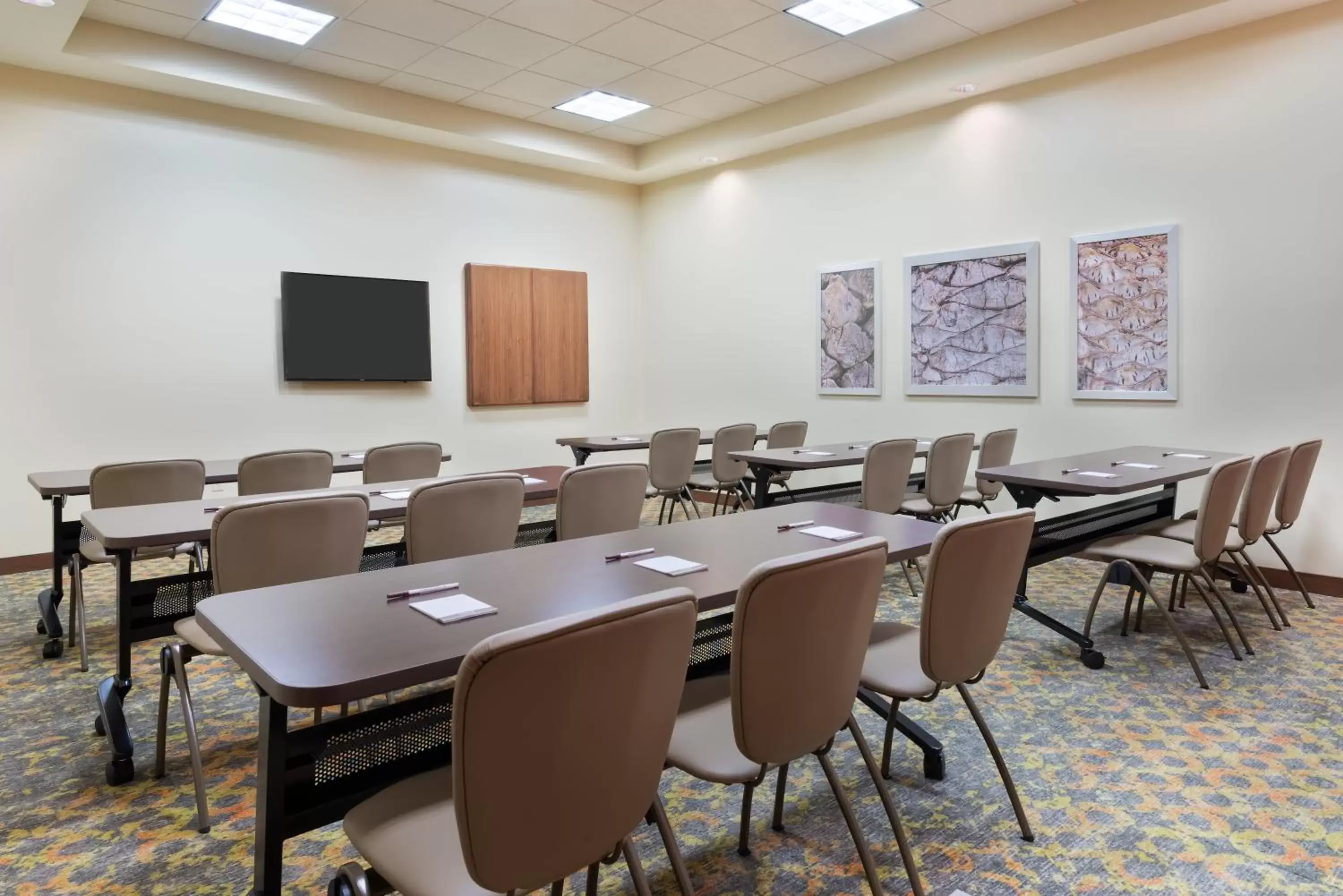 Meeting/conference room in Staybridge Suites - Miami International Airport, an IHG Hotel