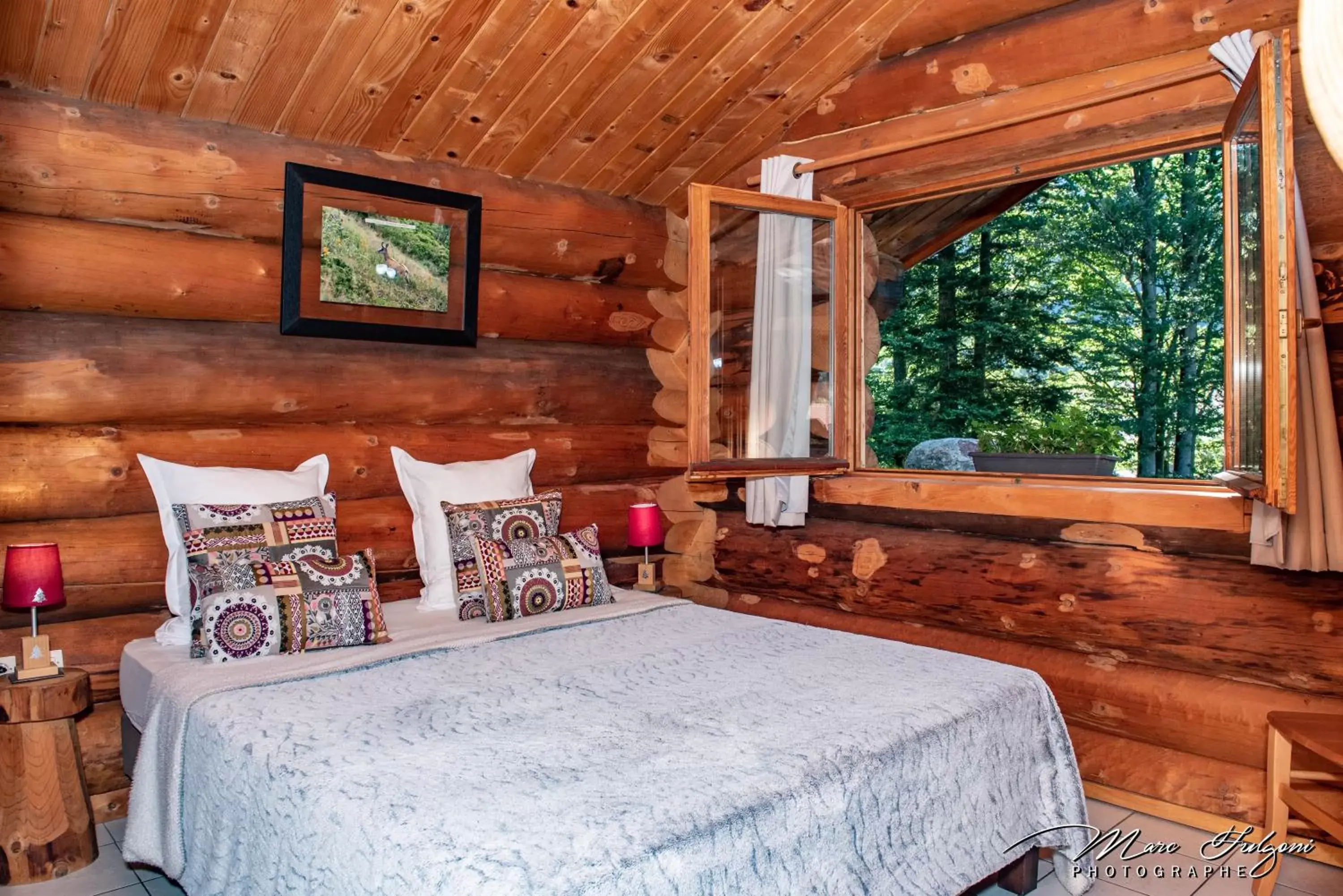 Photo of the whole room, Bed in Le Couarôge Chalets et Appartements