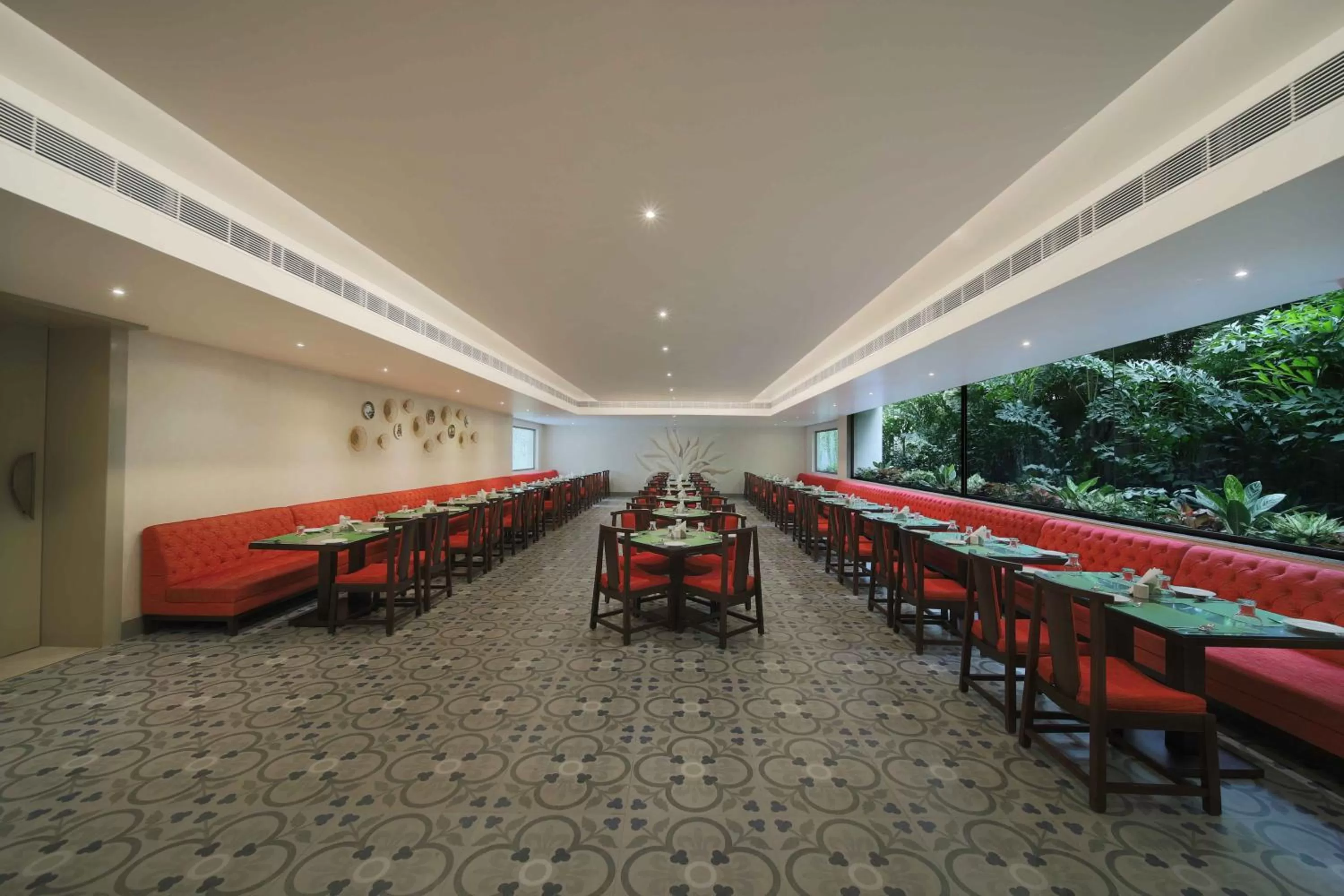 Restaurant/places to eat, Banquet Facilities in Jade Suites - Luxury Boutique Hotel