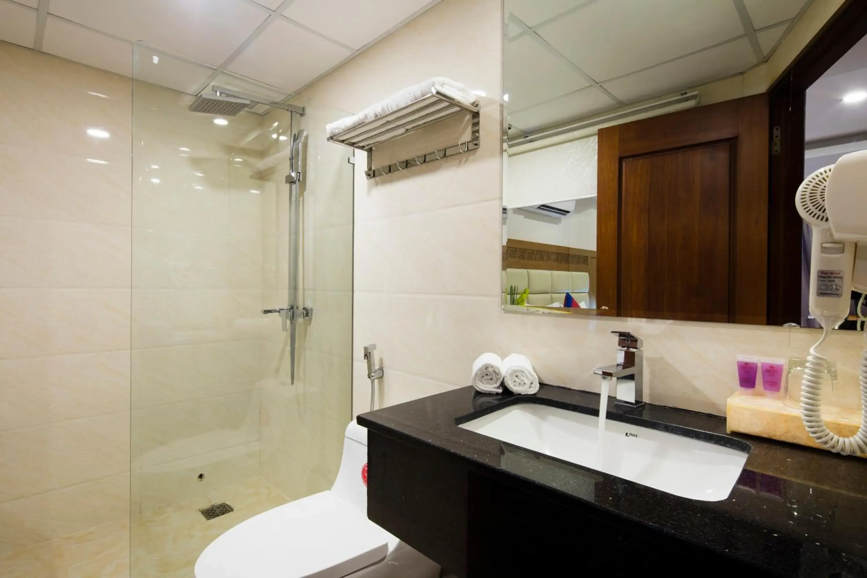 Bathroom in Sun City Hotel