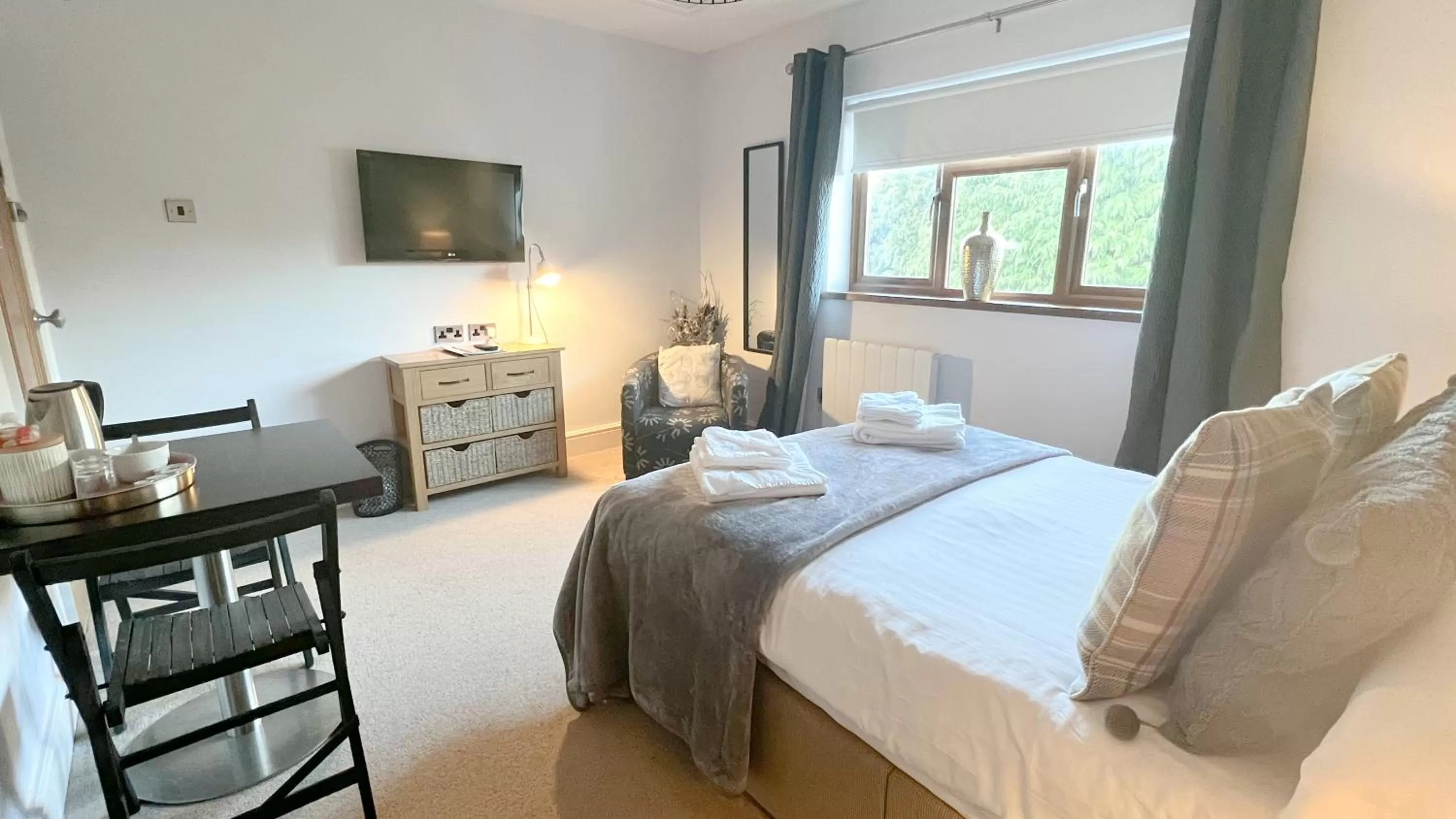 Bed in The Gower Hotel