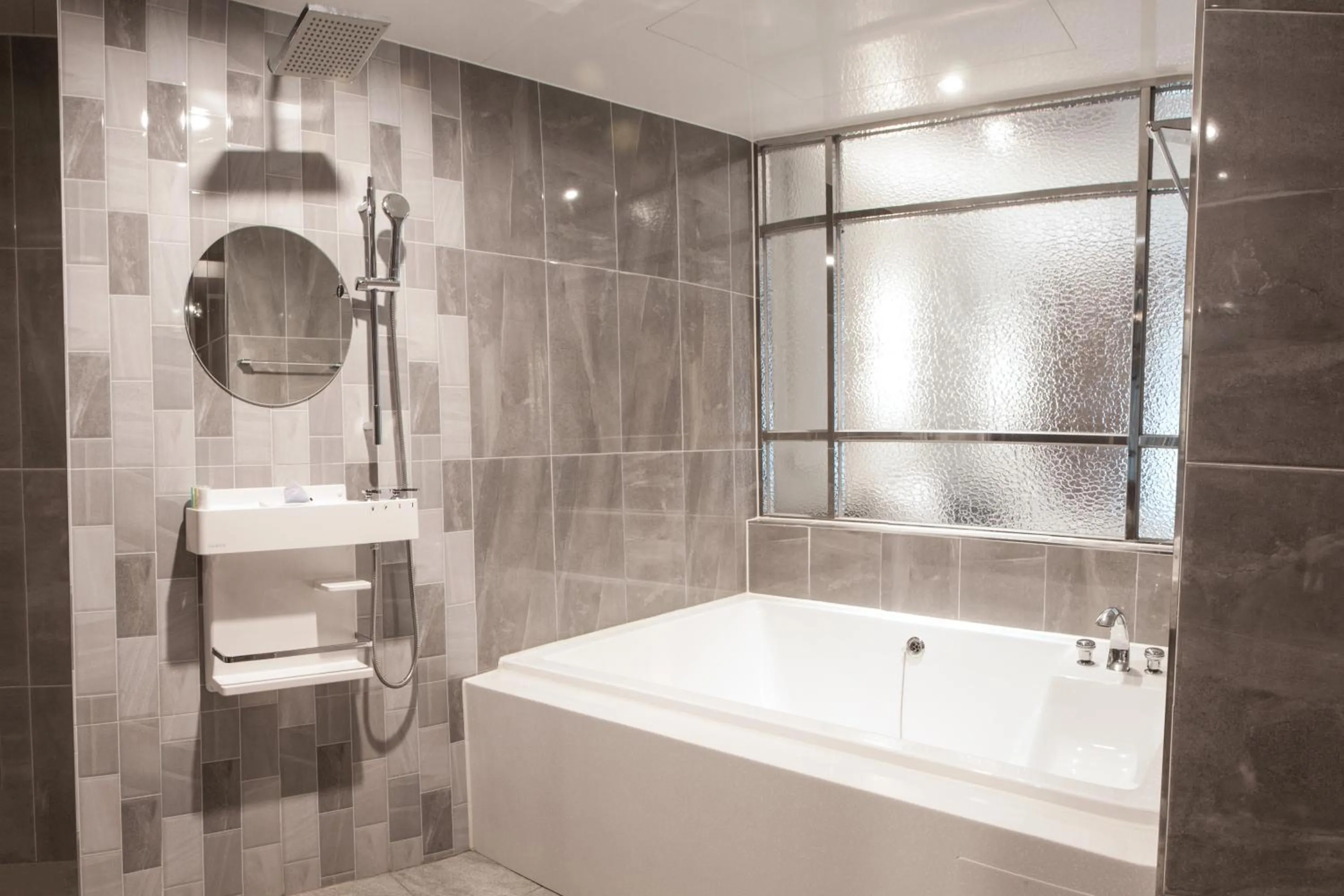 Shower in Le Idea Hotel Busan Station