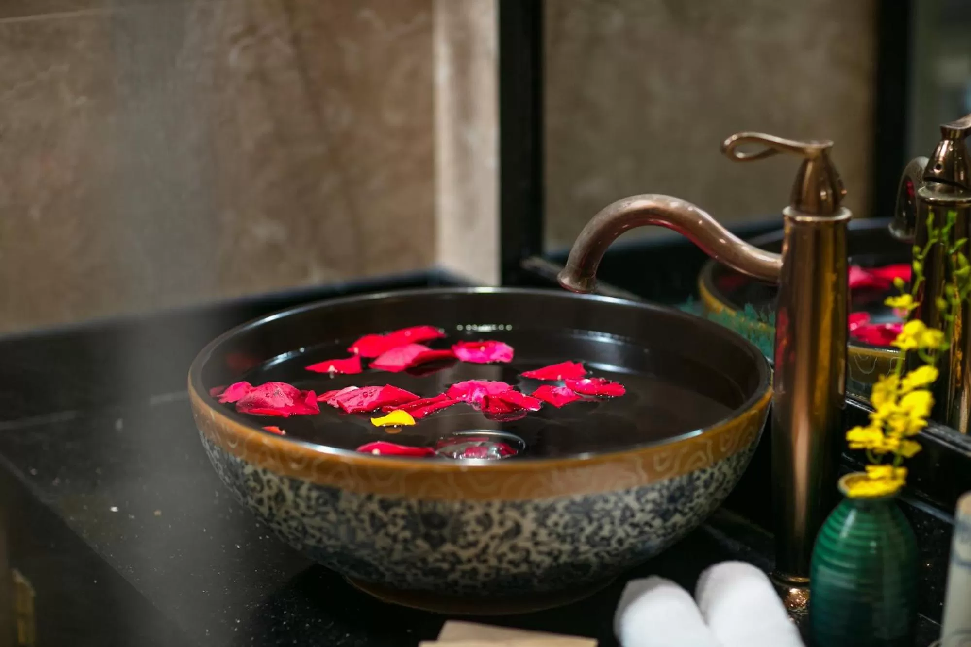 Bathroom in Lavender Central Hotel & Spa Hanoi