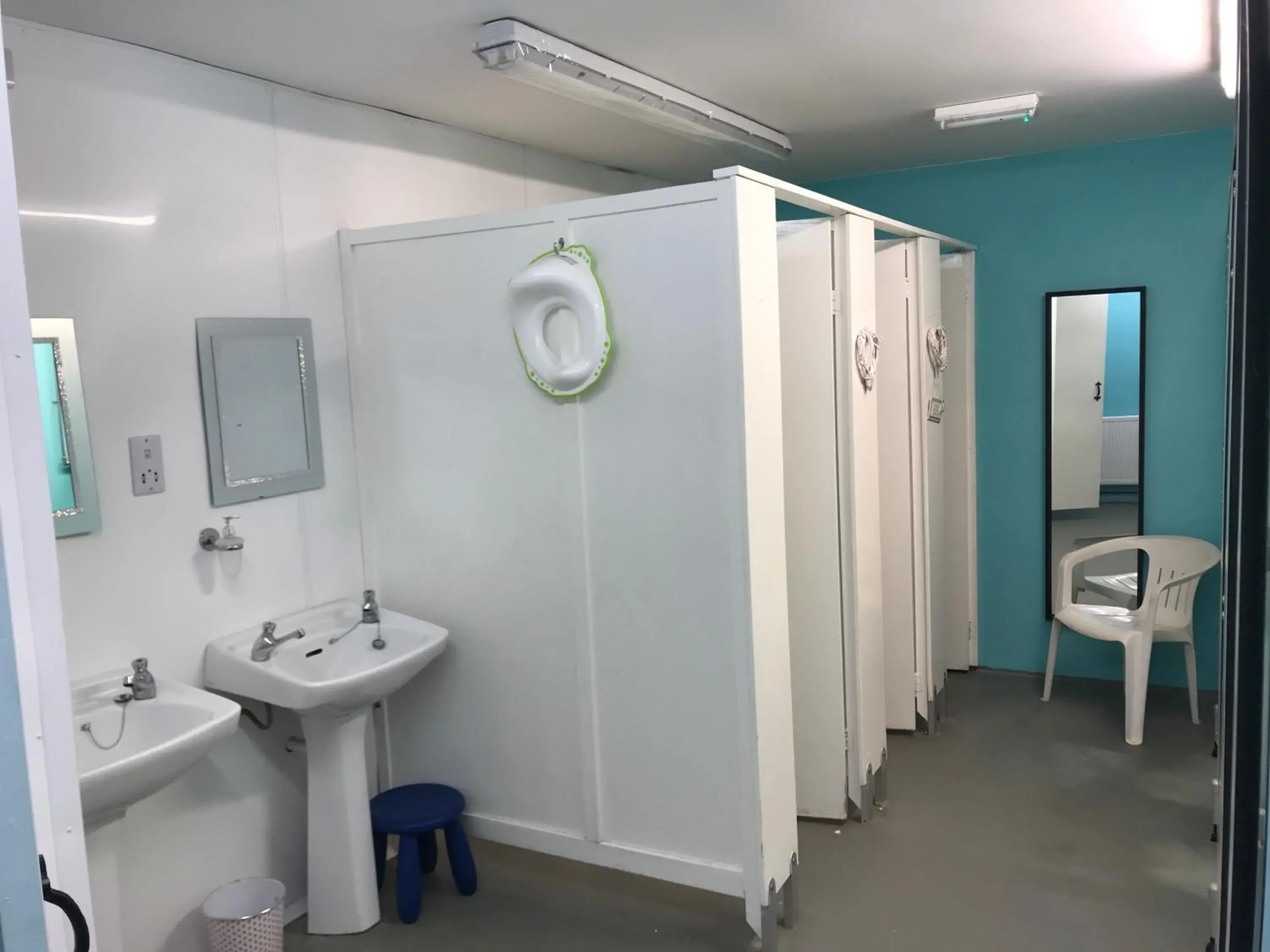 Shower, Bathroom in Wheal Tor