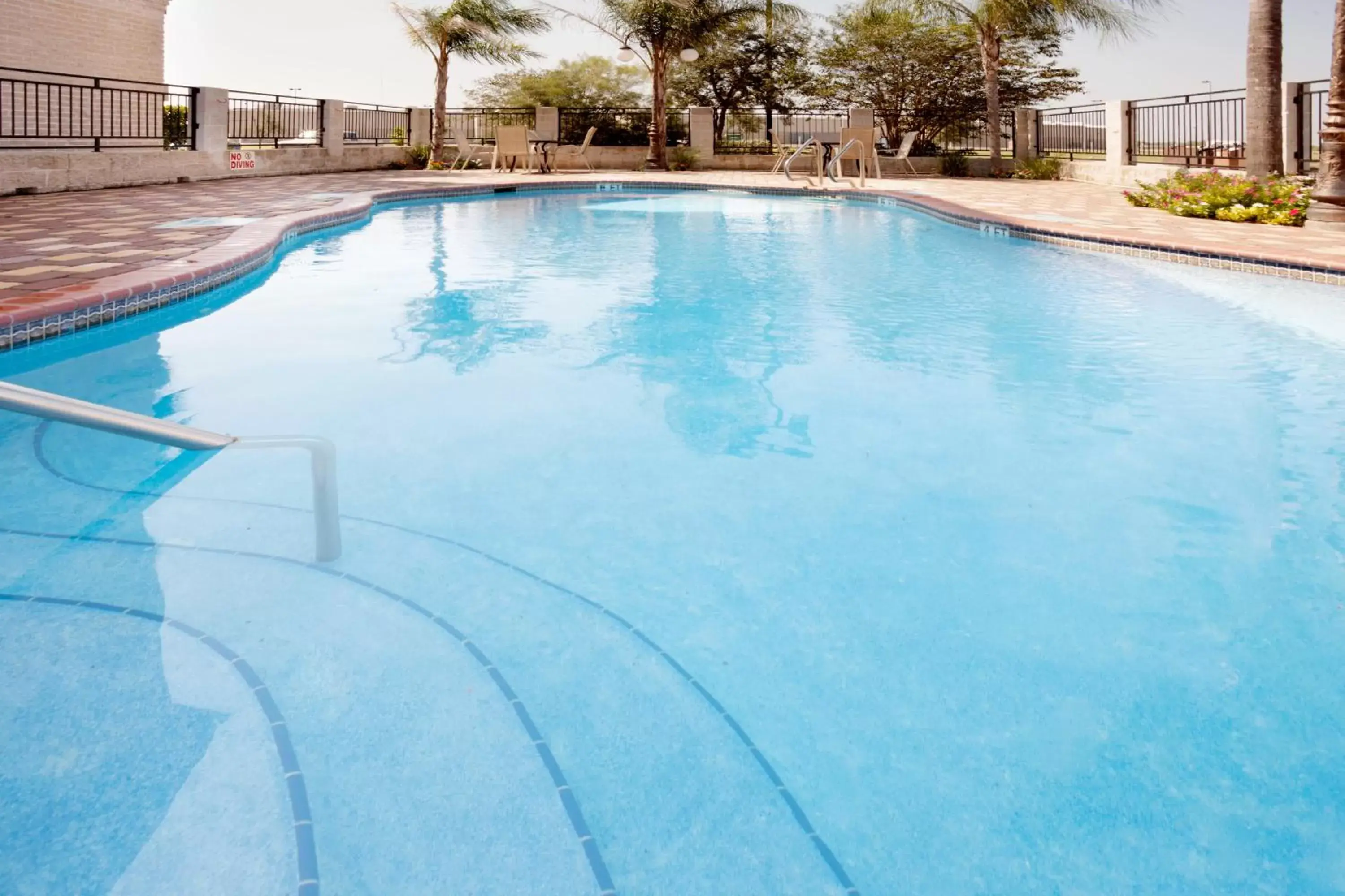 Swimming Pool in Holiday Inn Express Hotel and Suites Alice, an IHG Hotel