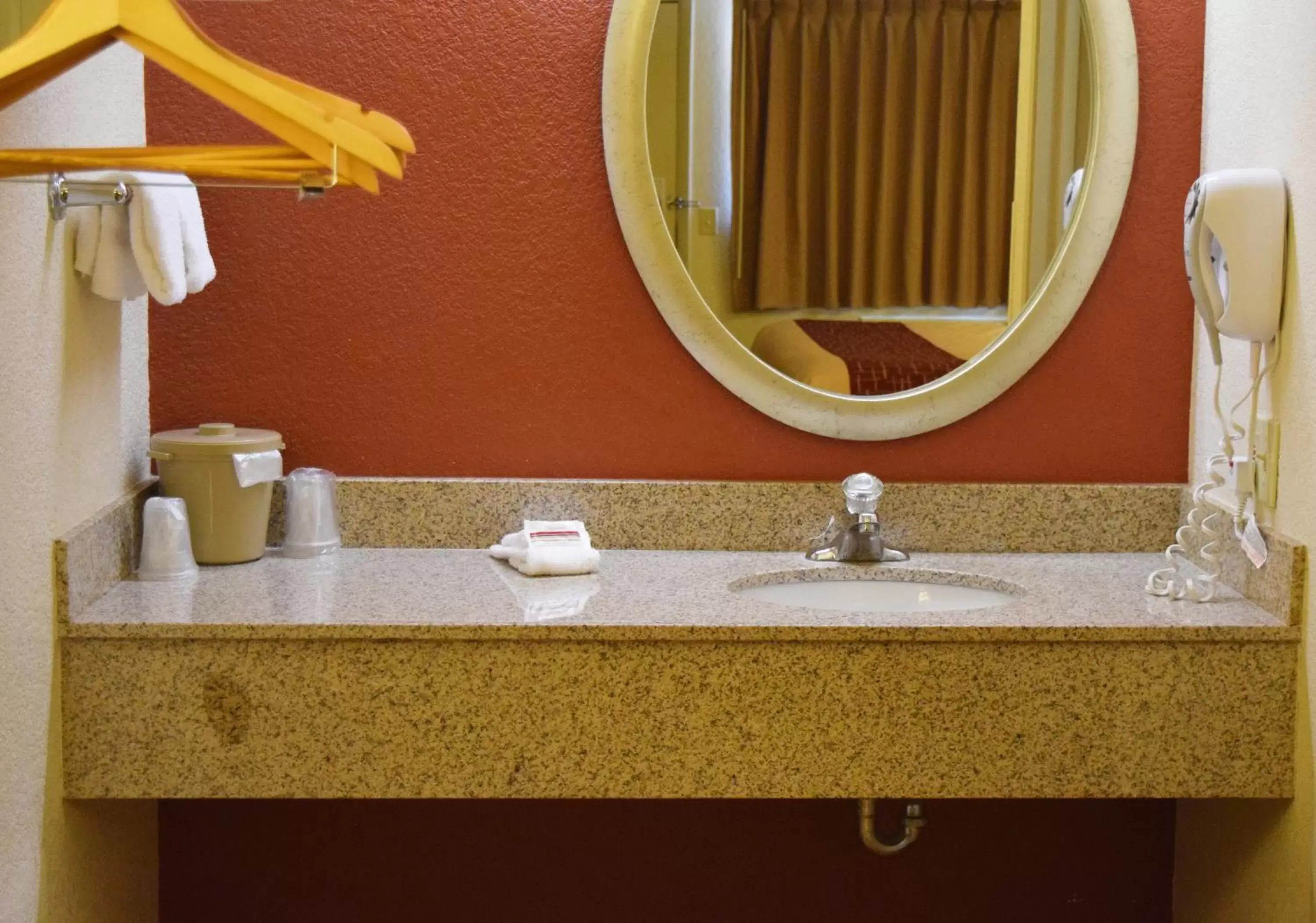 Bathroom in Red Roof Inn Utica