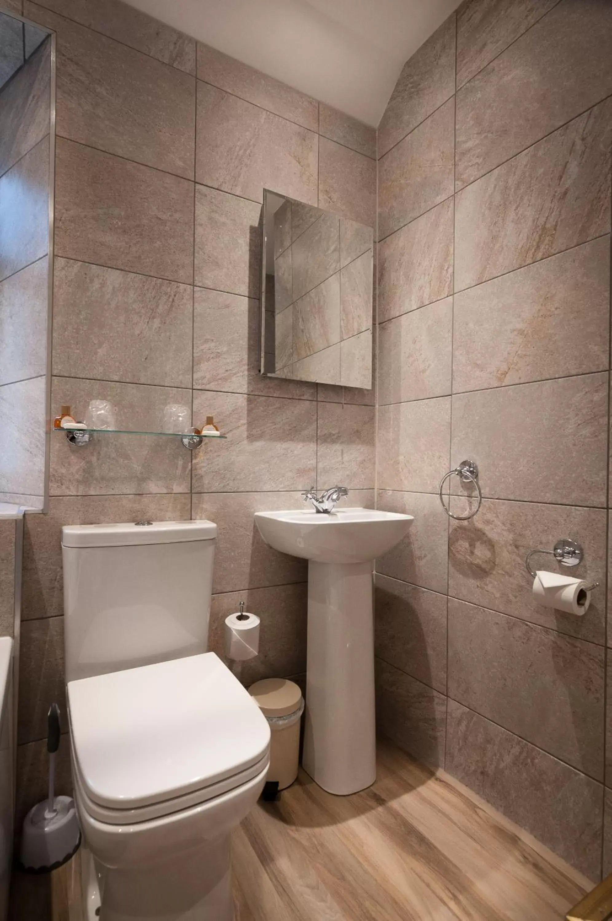 Bathroom in Cairngorm Hotel