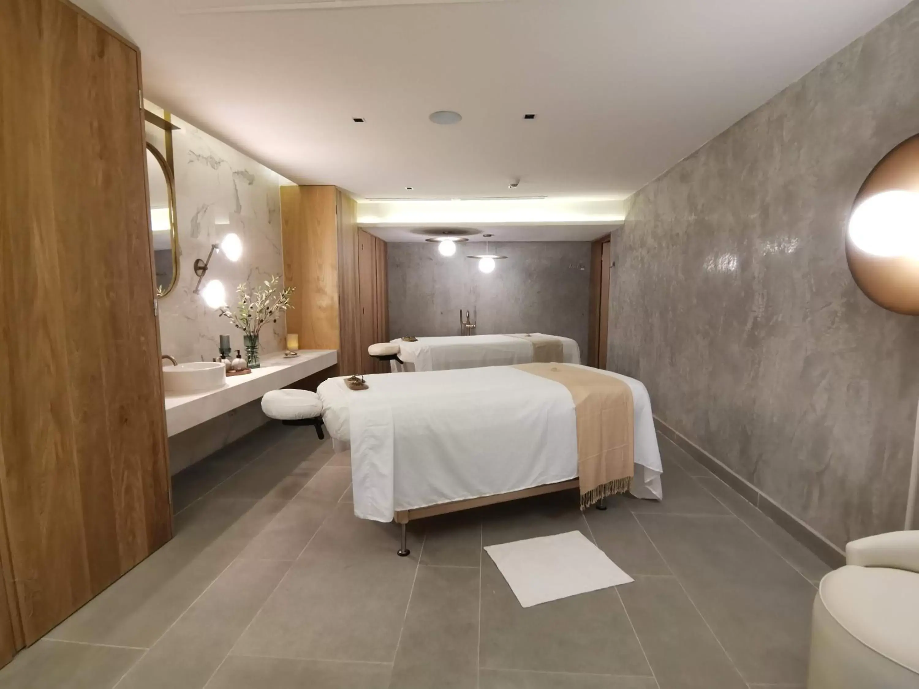 Spa and wellness centre/facilities, Bed in Marina Fiesta Resort & Spa, A La Carte All Inclusive Optional Spa and wellness centre/facilities, Bed in Marina Fiesta Resort & Spa, A La Carte All Inclusive Optional