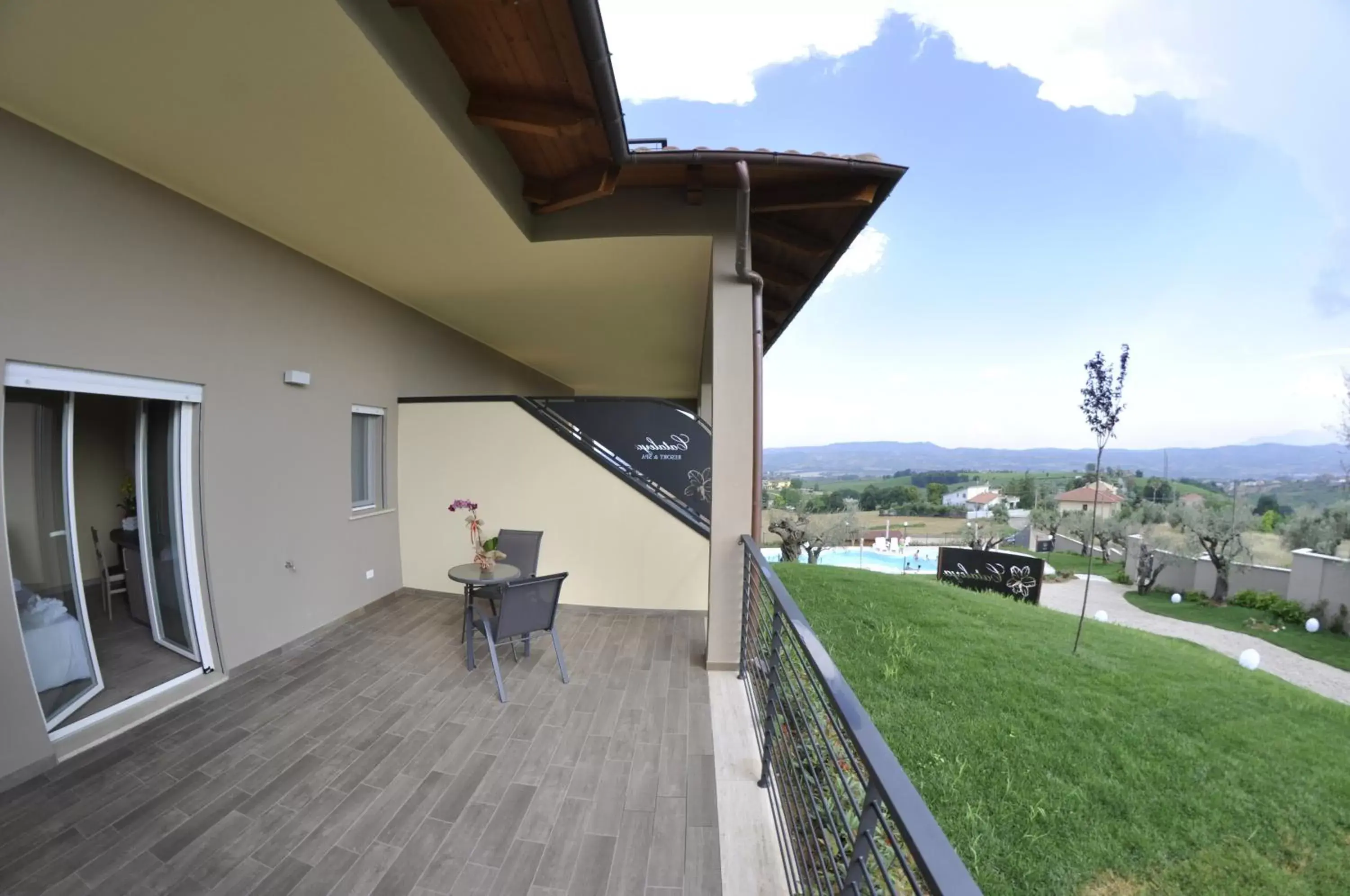 Balcony/Terrace in Cataleya Resort & Spa