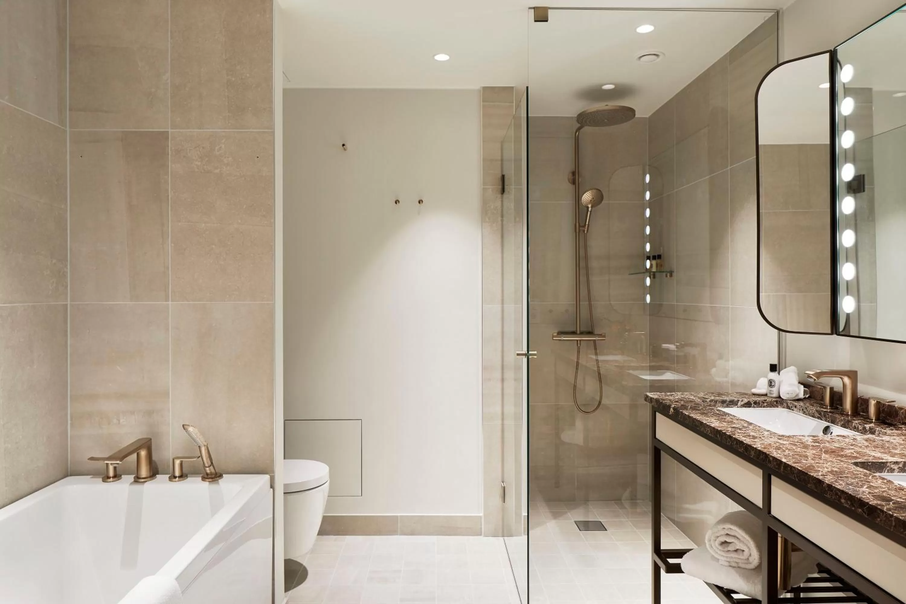 Elegant Exceptional with Bath in Bank Hotel, a Member of Small Luxury Hotels