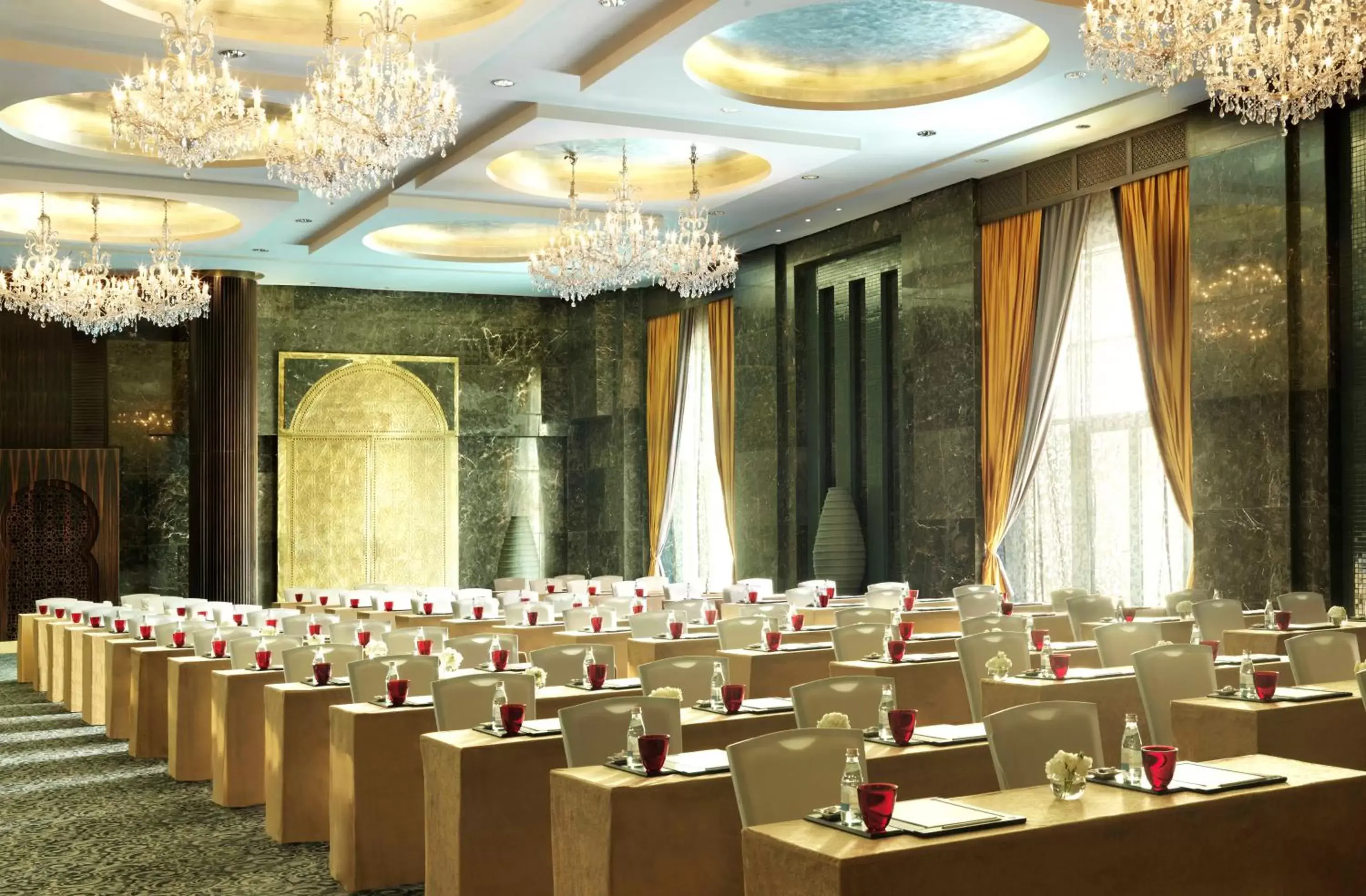 Meeting/conference room, Banquet Facilities in Raffles Dubai
