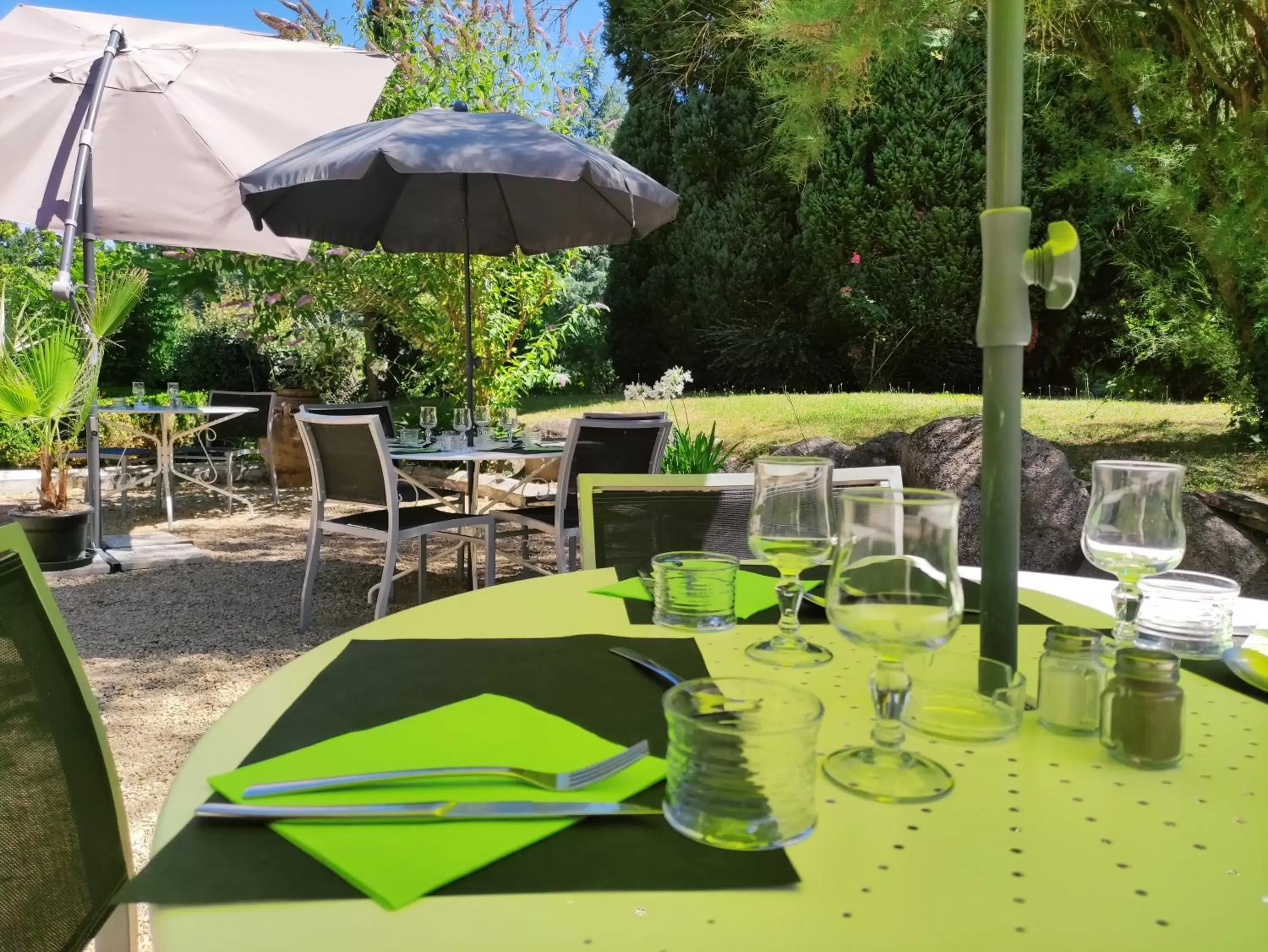 Balcony/Terrace, Restaurant/Places to Eat in Logis Hotel Restaurant Black and Green Limoges Sud