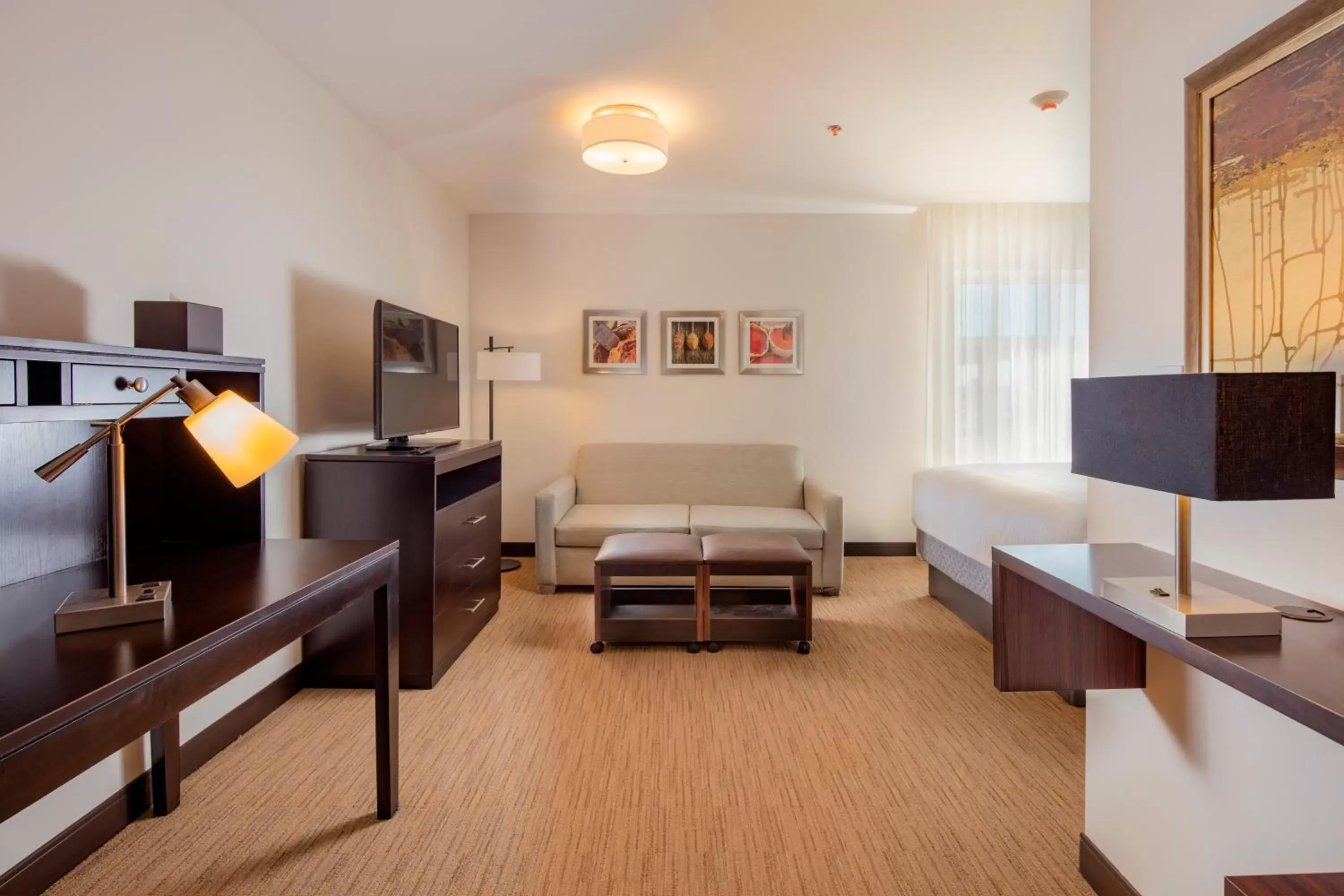 Seating area, TV/Entertainment Center in Staybridge Suites Silao, an IHG Hotel