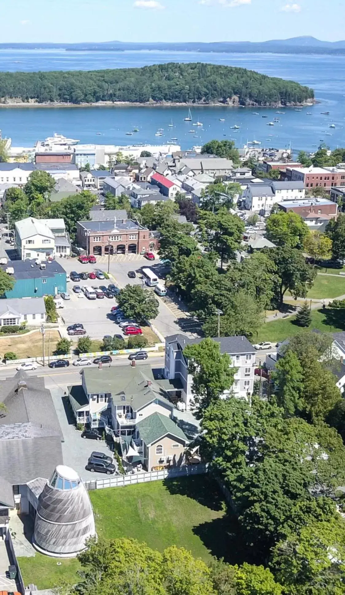 Bird's-eye View in Acadia Hotel - Downtown