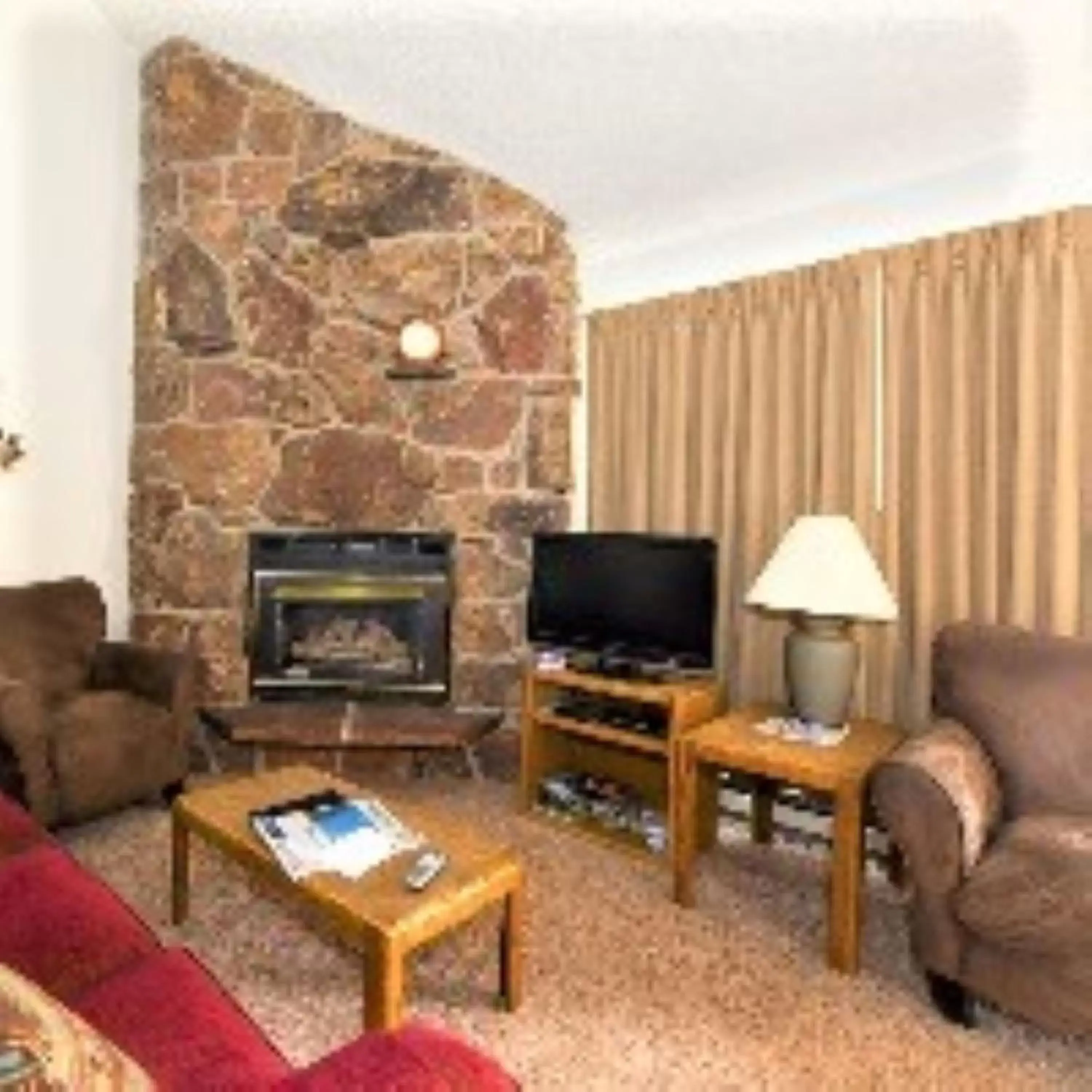Living room, Seating Area in Twin Rivers By Alderwood Colorado Management