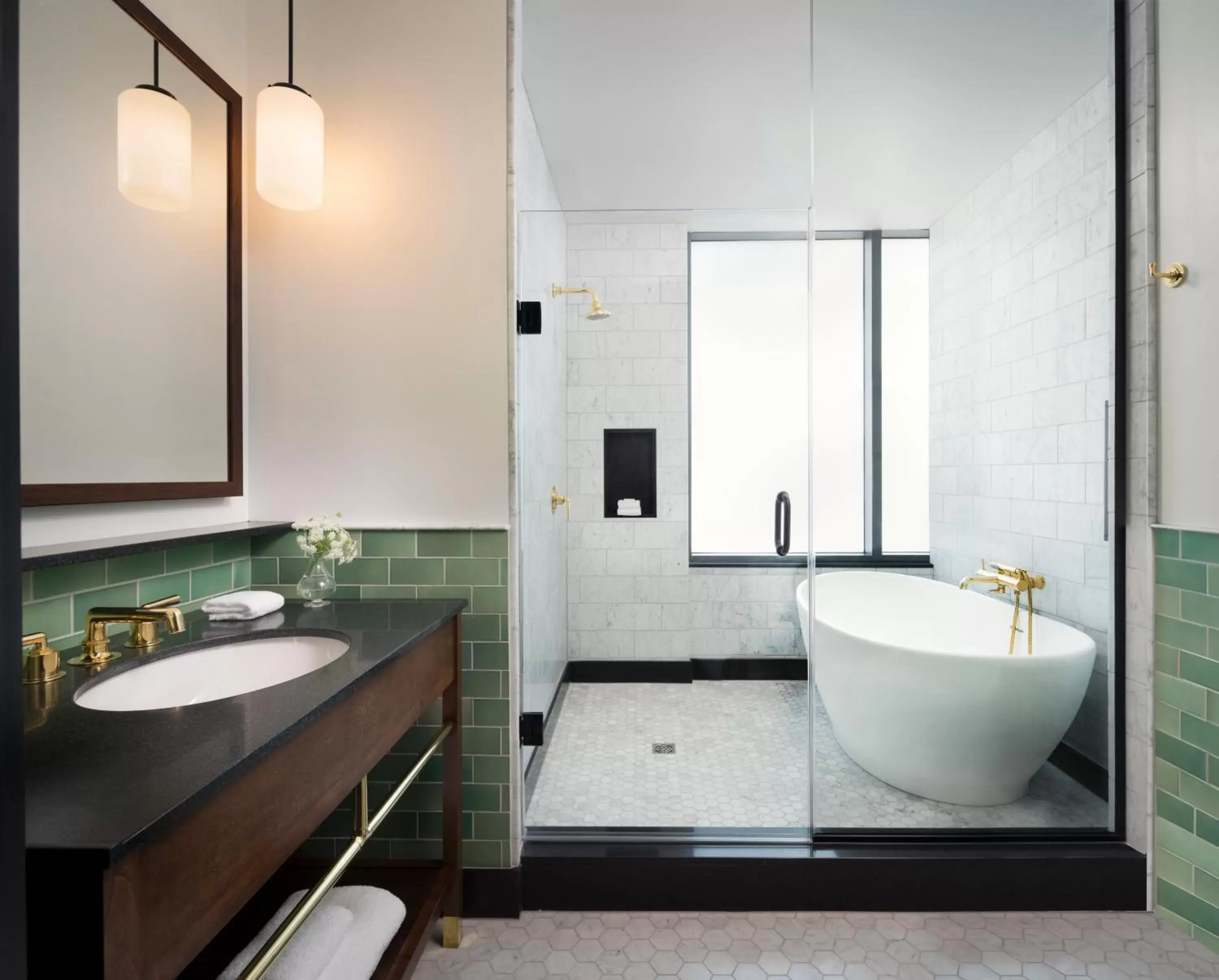 Photo of the whole room, Bathroom in Kimpton Journeyman Hotel, an IHG Hotel