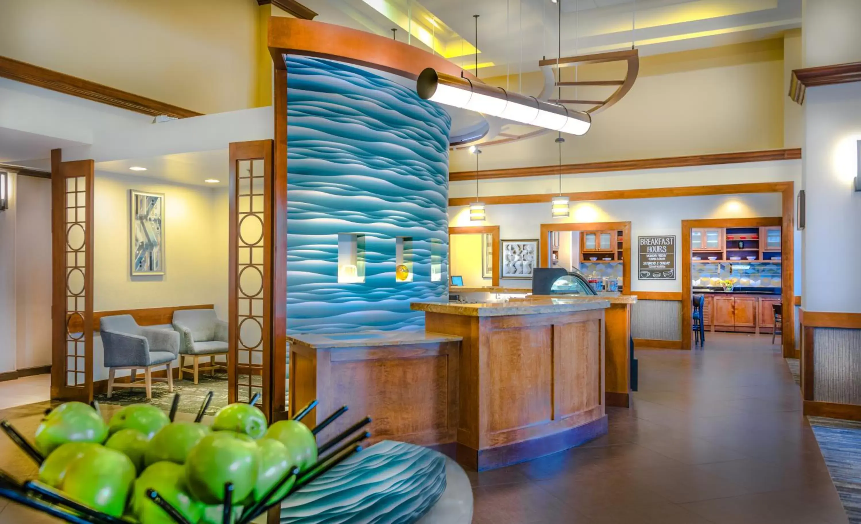 Seating area in Hyatt Place Columbia/Harbison