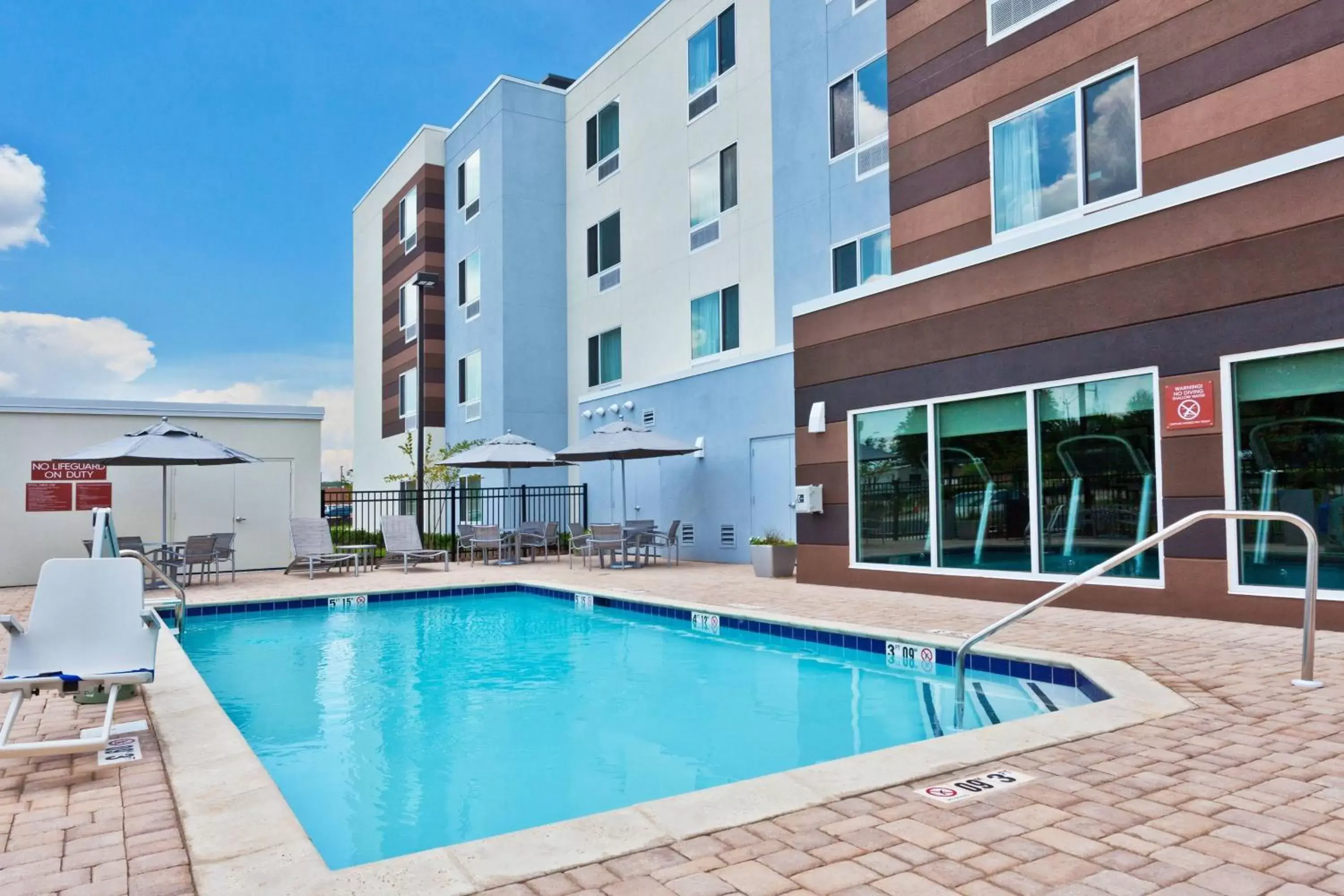 Swimming Pool in TownePlace Suites by Marriott Montgomery EastChase