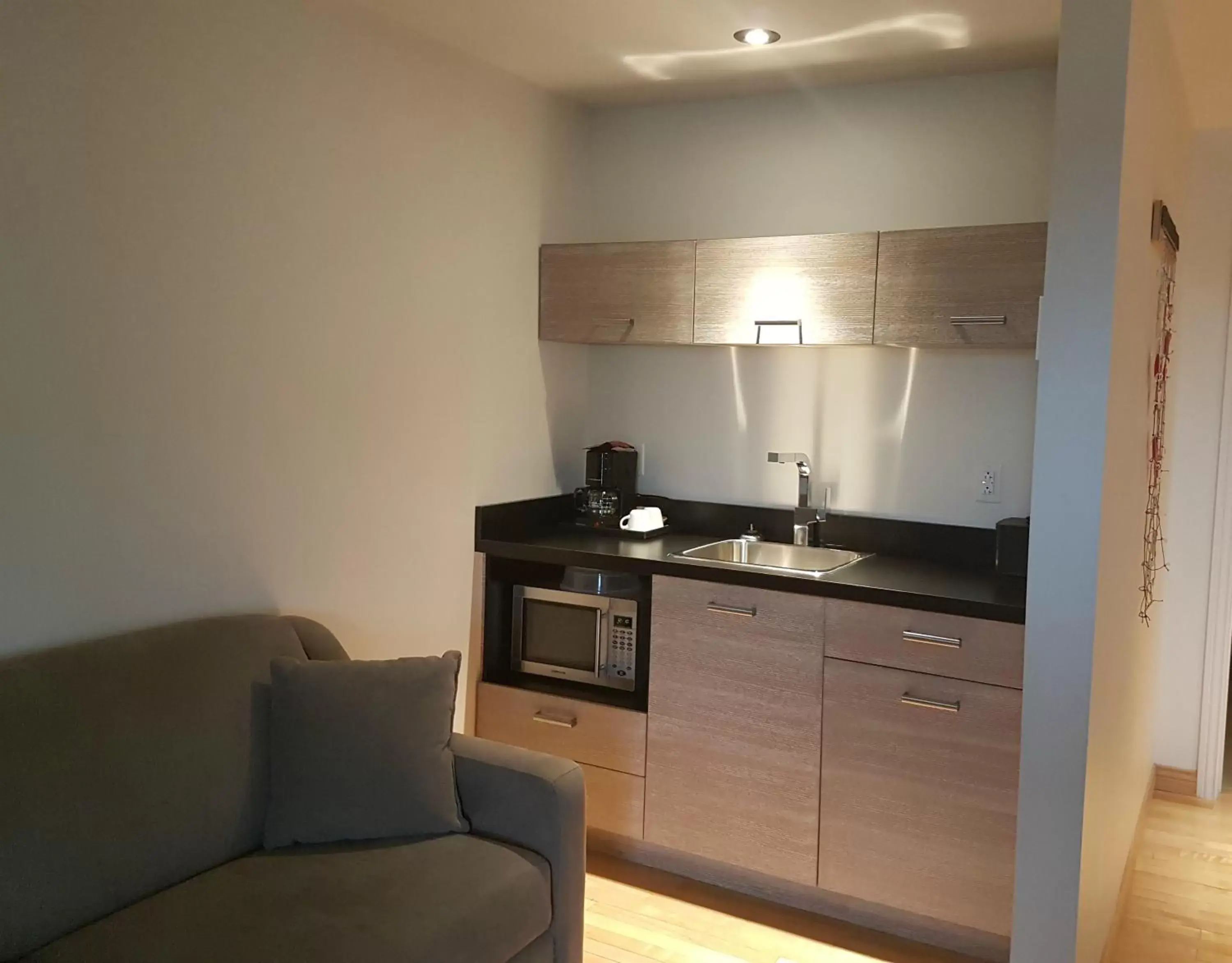 Dining area, Kitchen/Kitchenette in Manoir Belle Plage