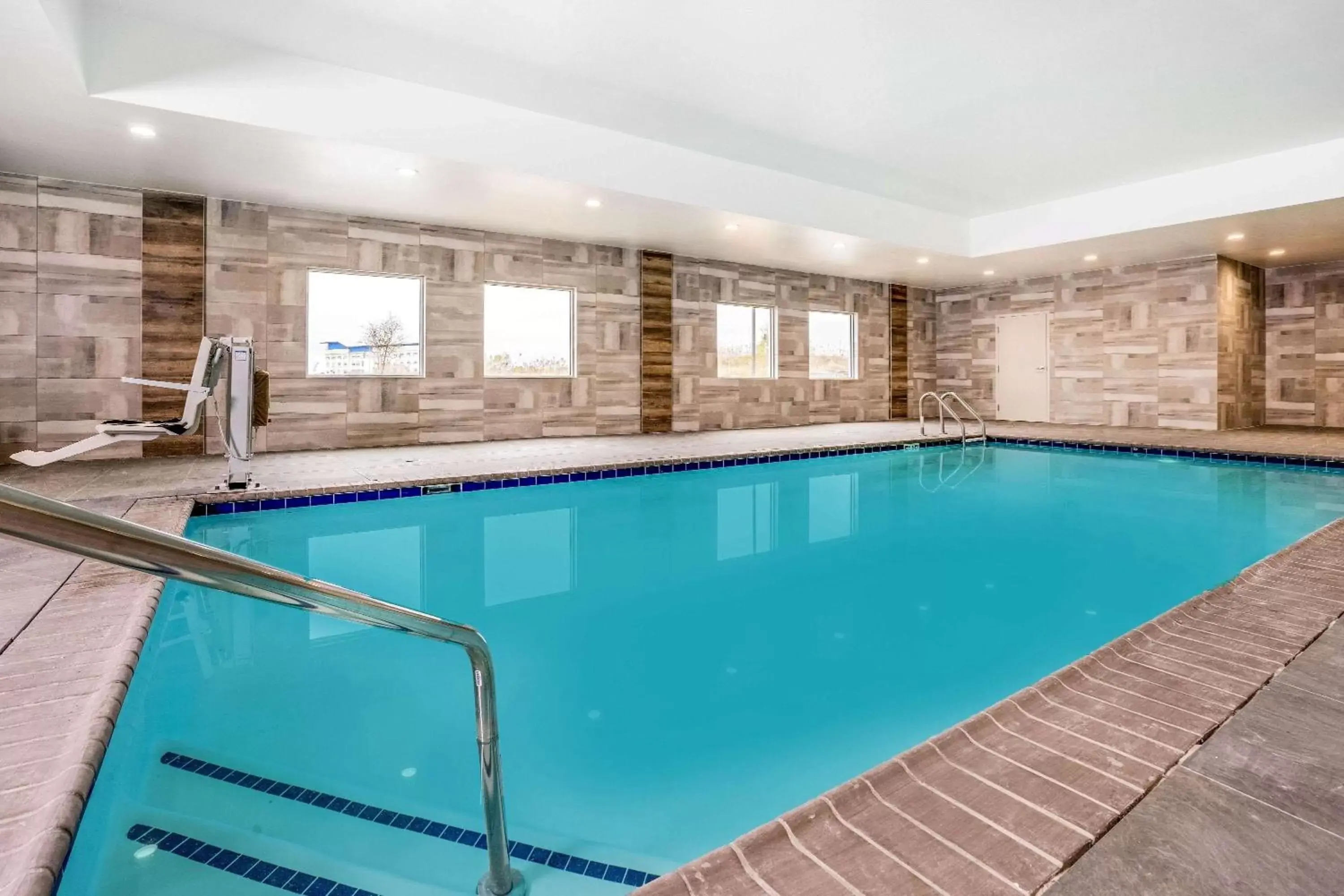 On site, Swimming Pool in La Quinta Inn & Suites Katy-Mills by Wyndham Katy