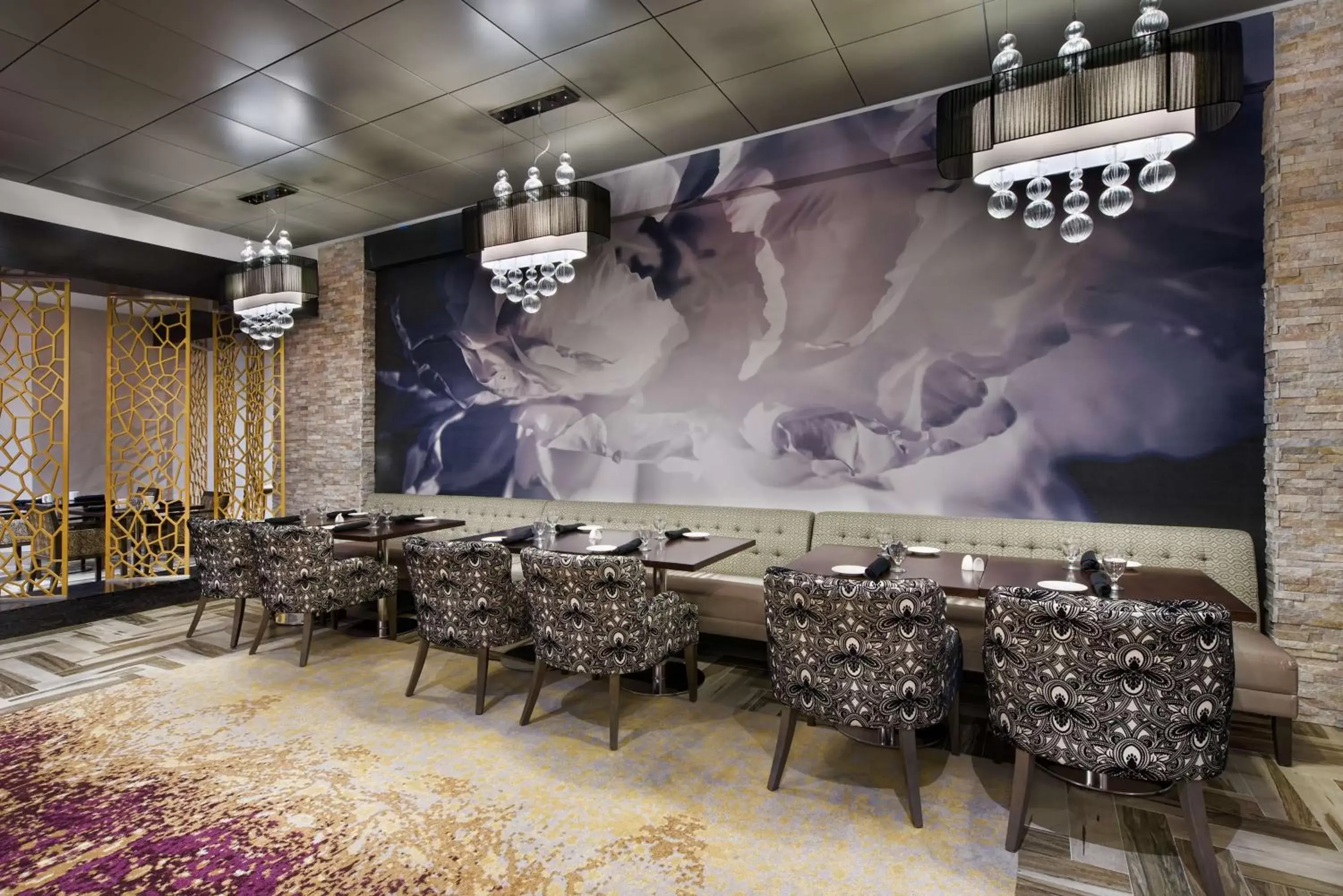 Restaurant/places to eat in DoubleTree by Hilton Orlando East - UCF Area Restaurant/places to eat in DoubleTree by Hilton Orlando East - UCF Area