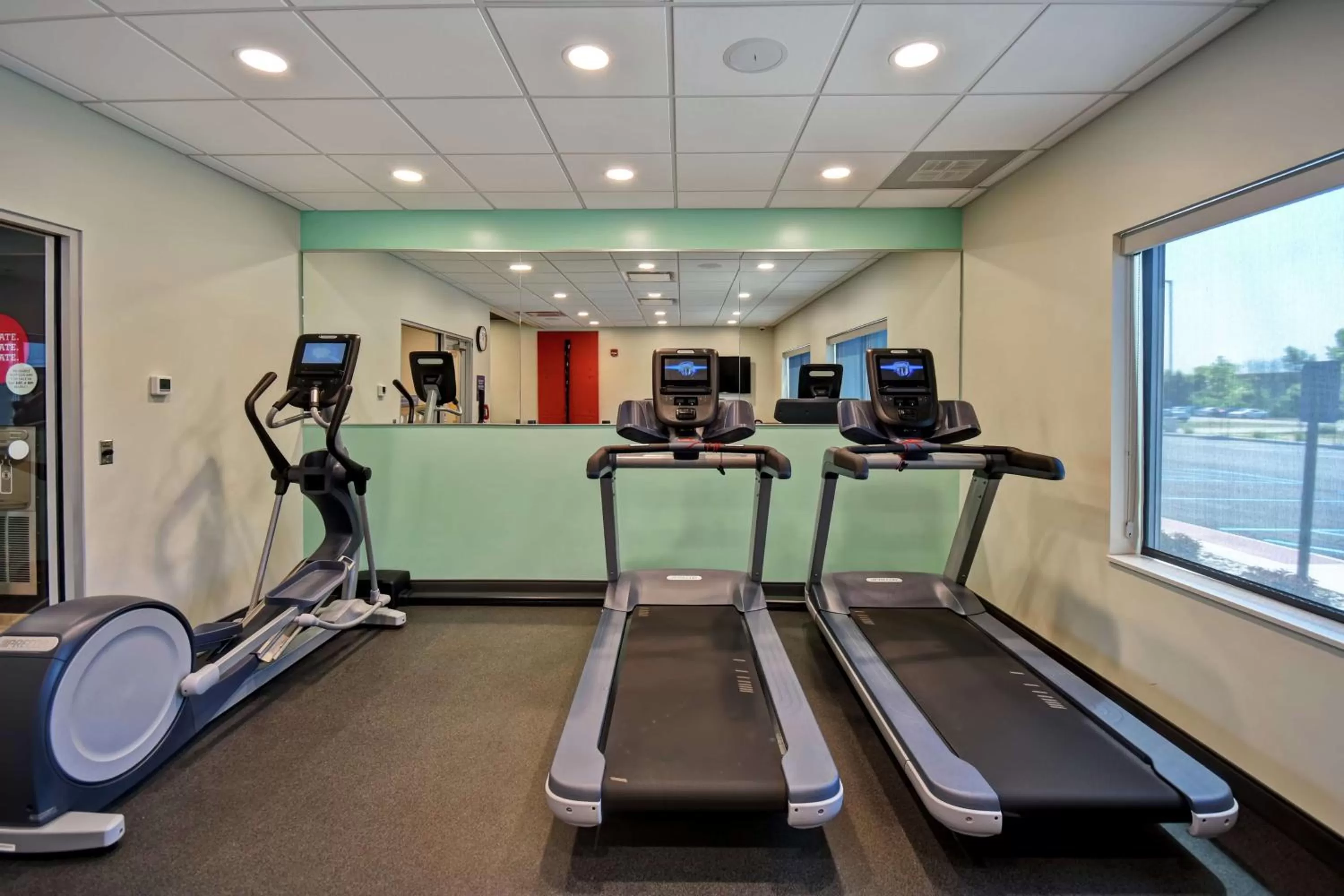 Fitness centre/facilities in Tru By Hilton Fort Wayne