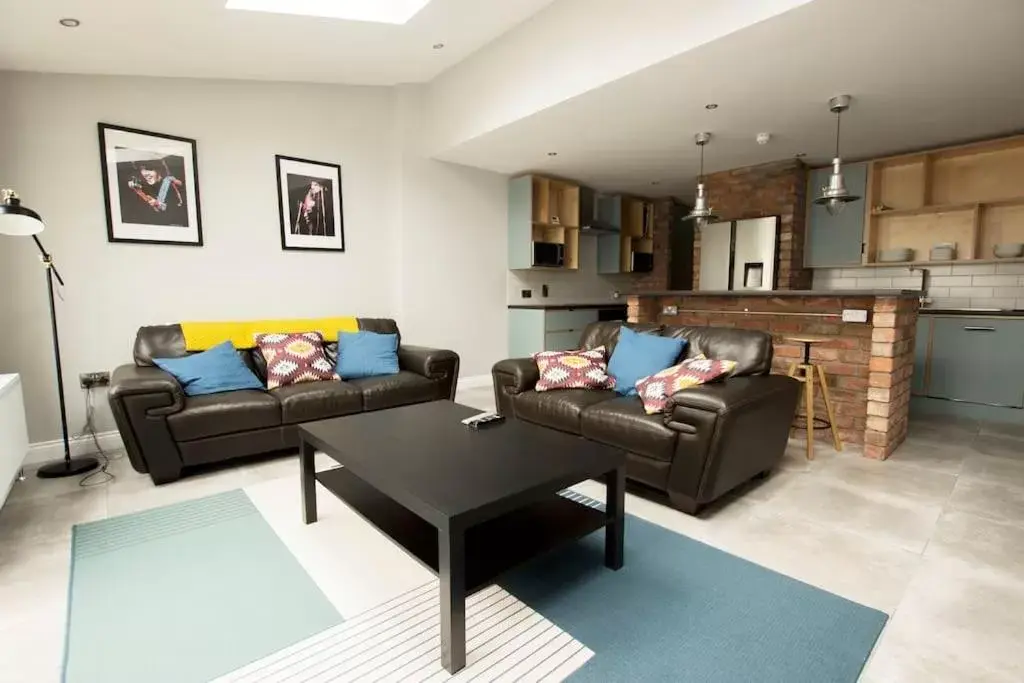 Living room, Seating Area in Modern City Centre Rooms