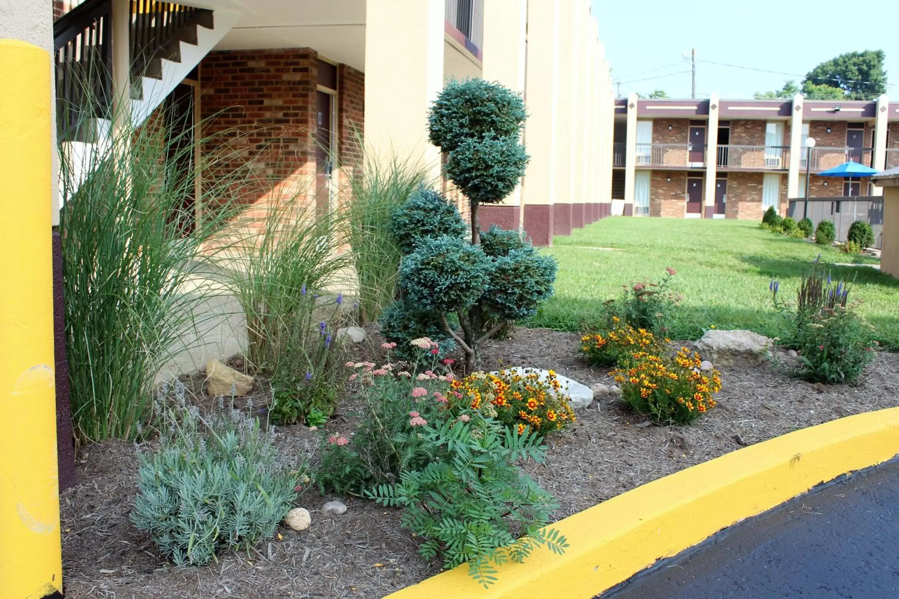 Garden in Bluegrass Inn