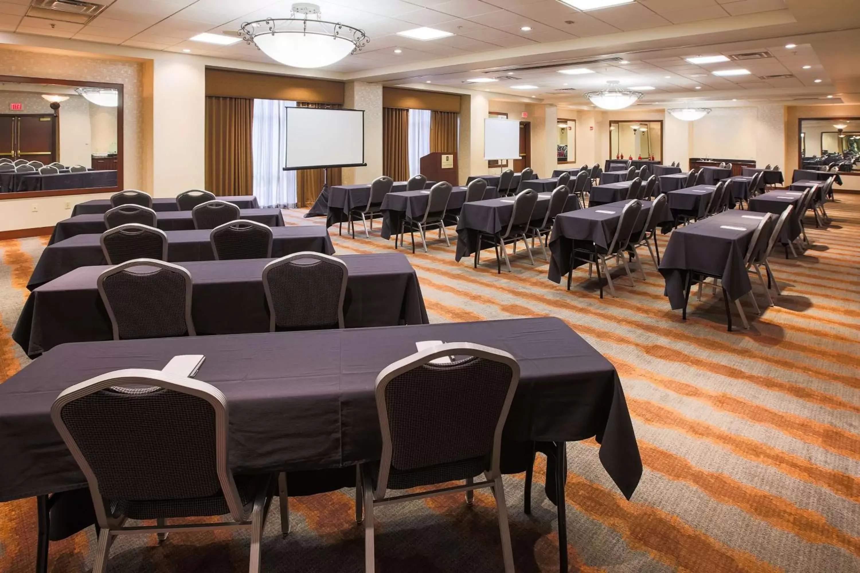 Meeting/conference room in Embassy Suites by Hilton Louisville East