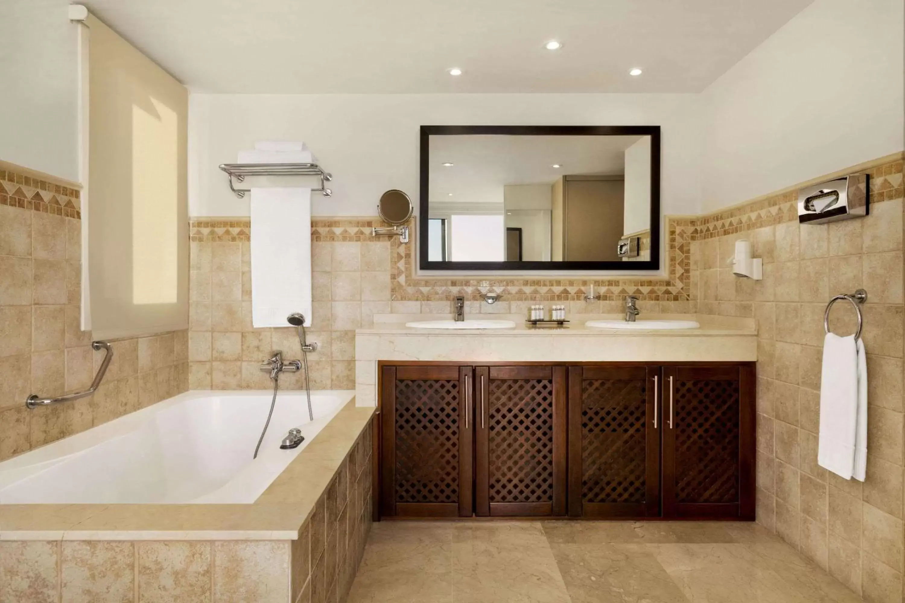 TV and multimedia, Bathroom in Wyndham Residences Costa Adeje