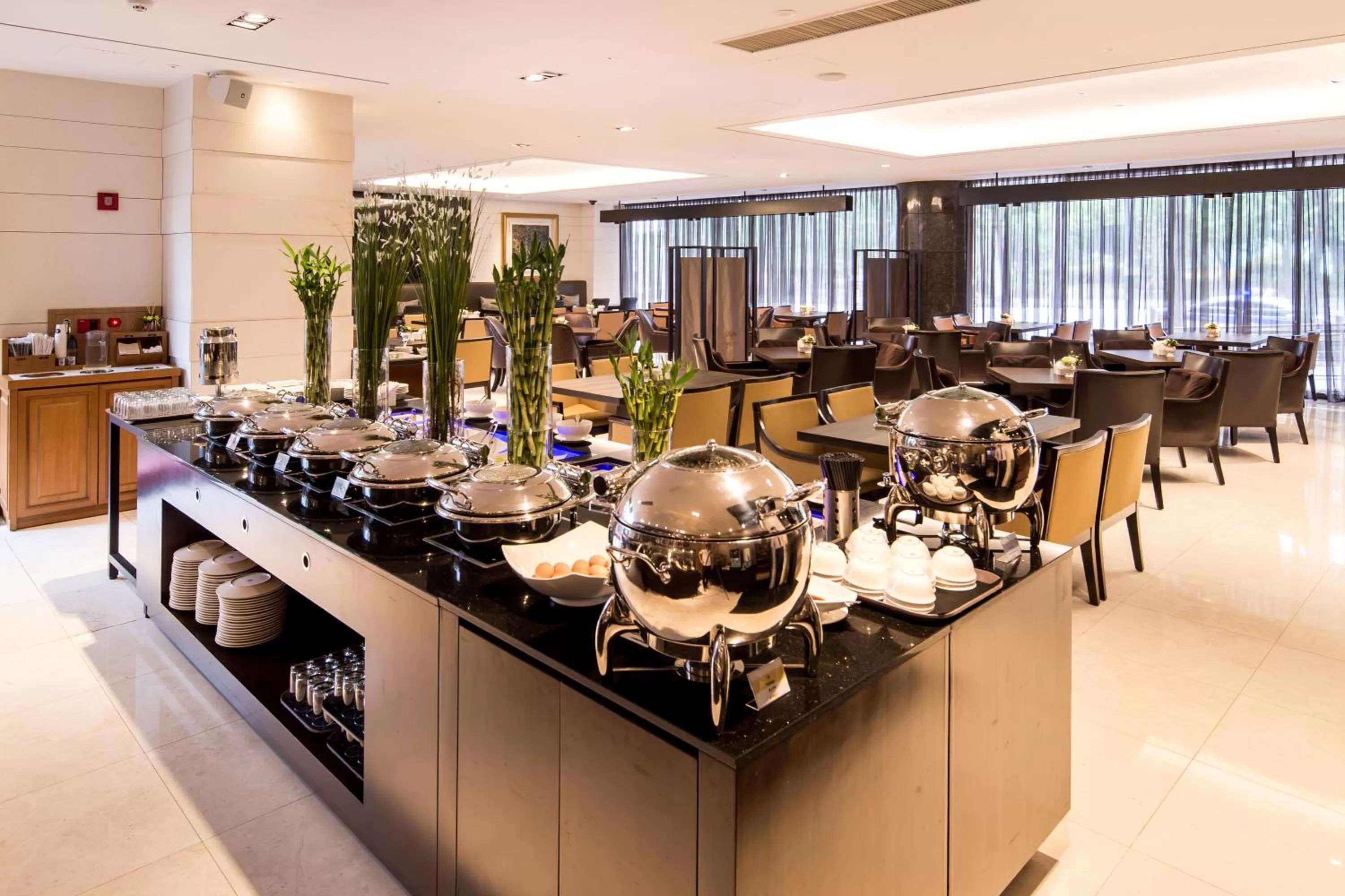 Restaurant/places to eat in Golden Seoul Hotel