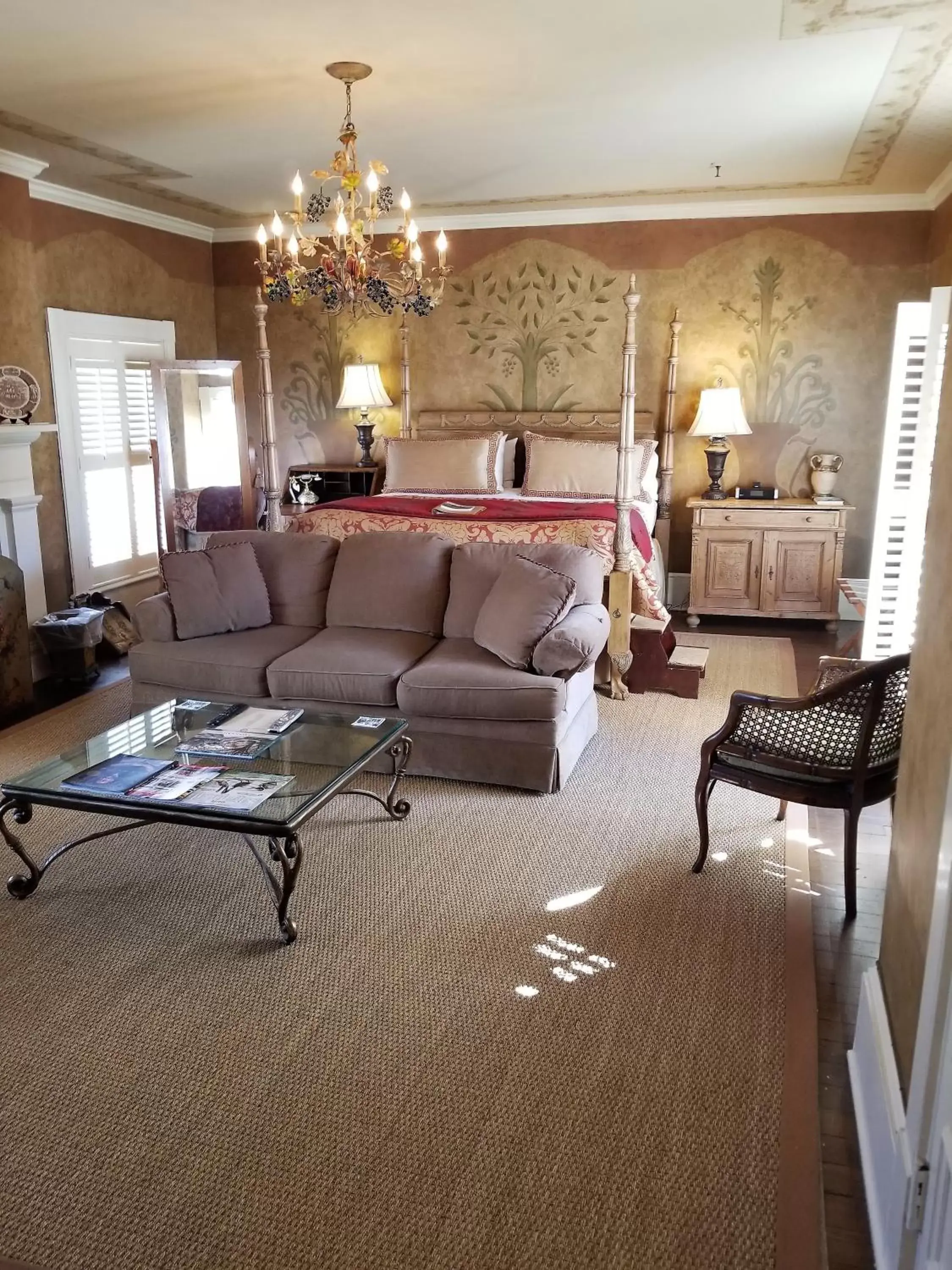 Seating Area in Ballastone Inn