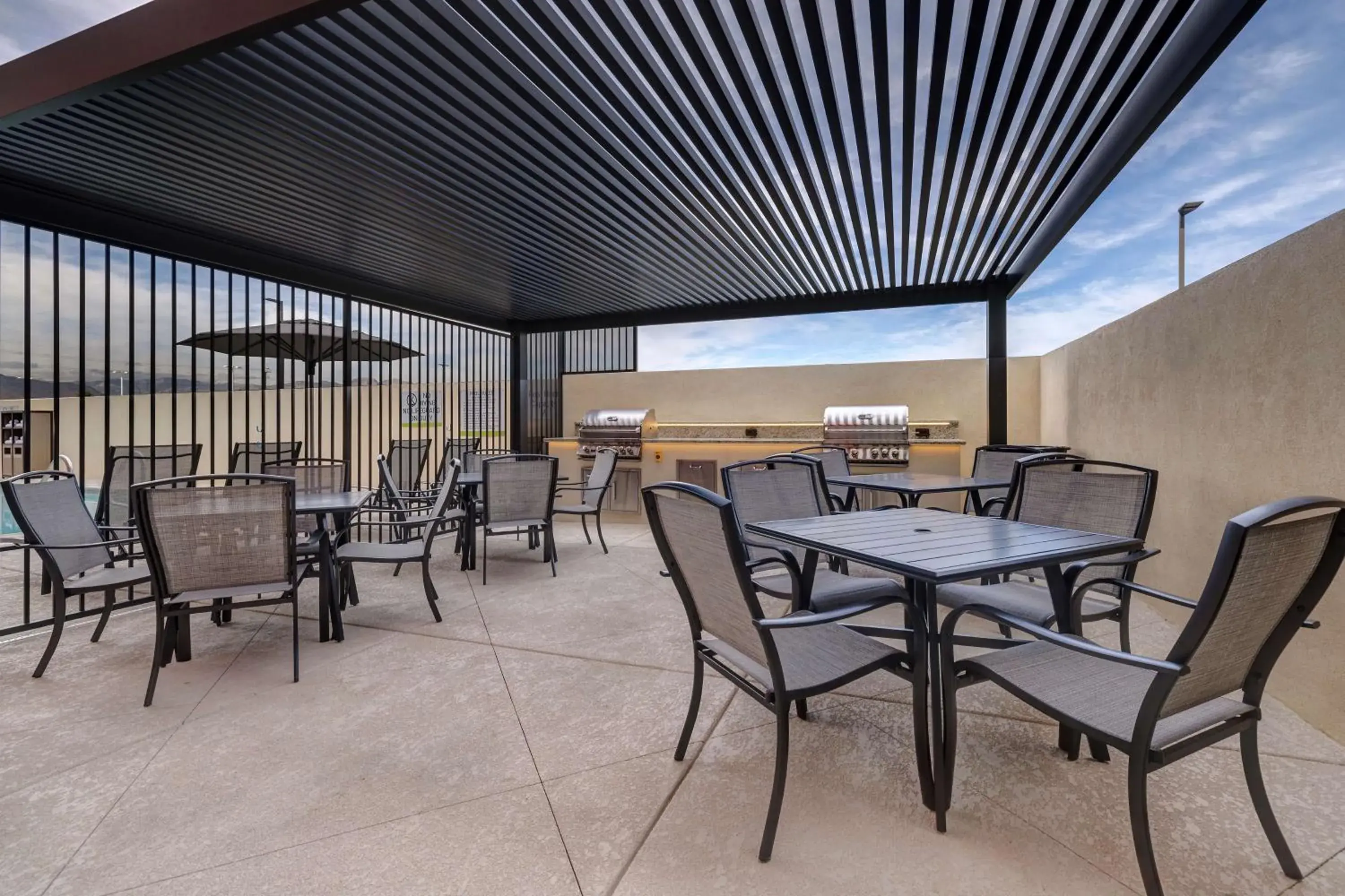 Patio, Restaurant/Places to Eat in Home2 Suites By Hilton Las Vegas Southwest I-215 Curve
