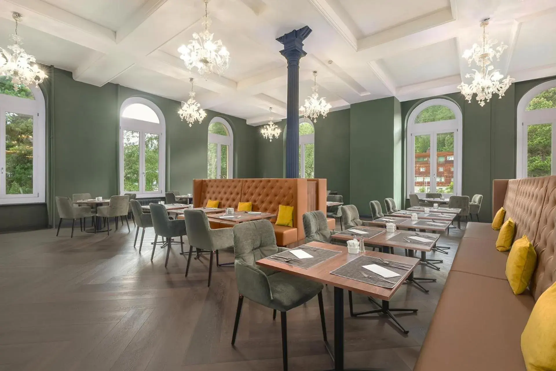 Restaurant/places to eat in Hotel Reine Victoria Restaurant/places to eat in Hotel Reine Victoria