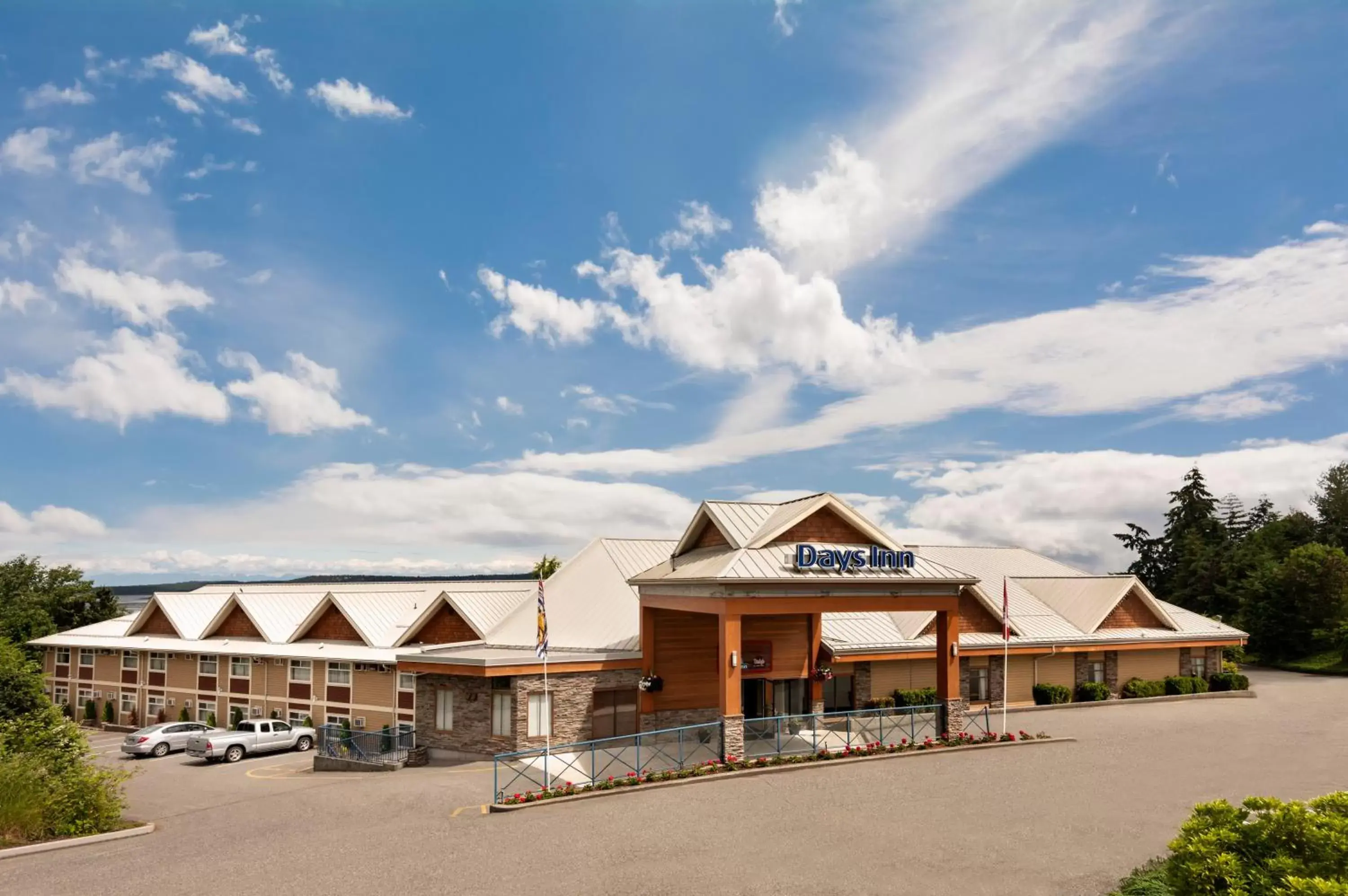 Facade/entrance, Property Building in Days Inn by Wyndham Nanaimo