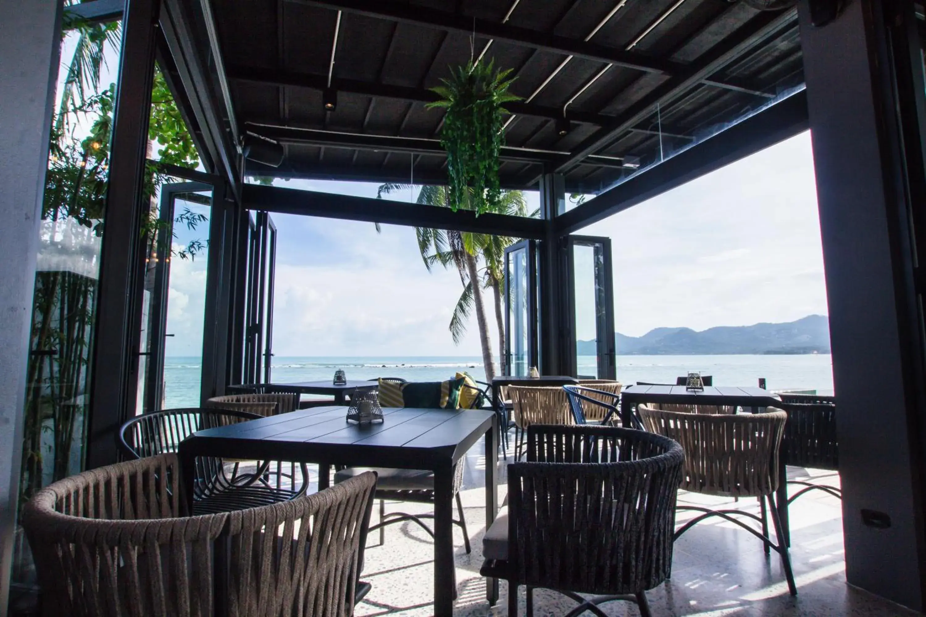 Restaurant/Places to Eat in Lub d Koh Samui Chaweng Beach - SHA Extra Plus