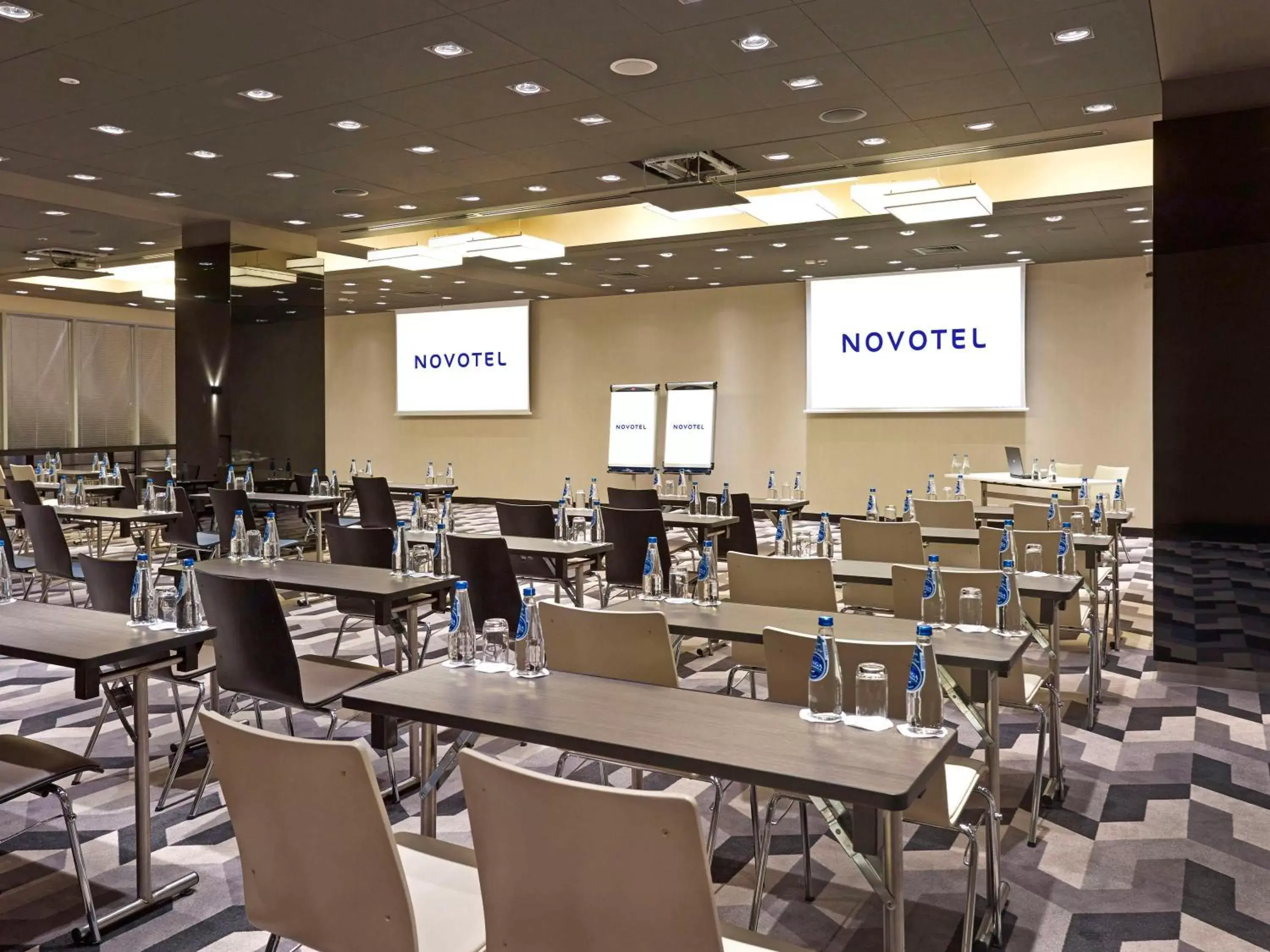 Meeting/conference room in Novotel Warszawa Centrum