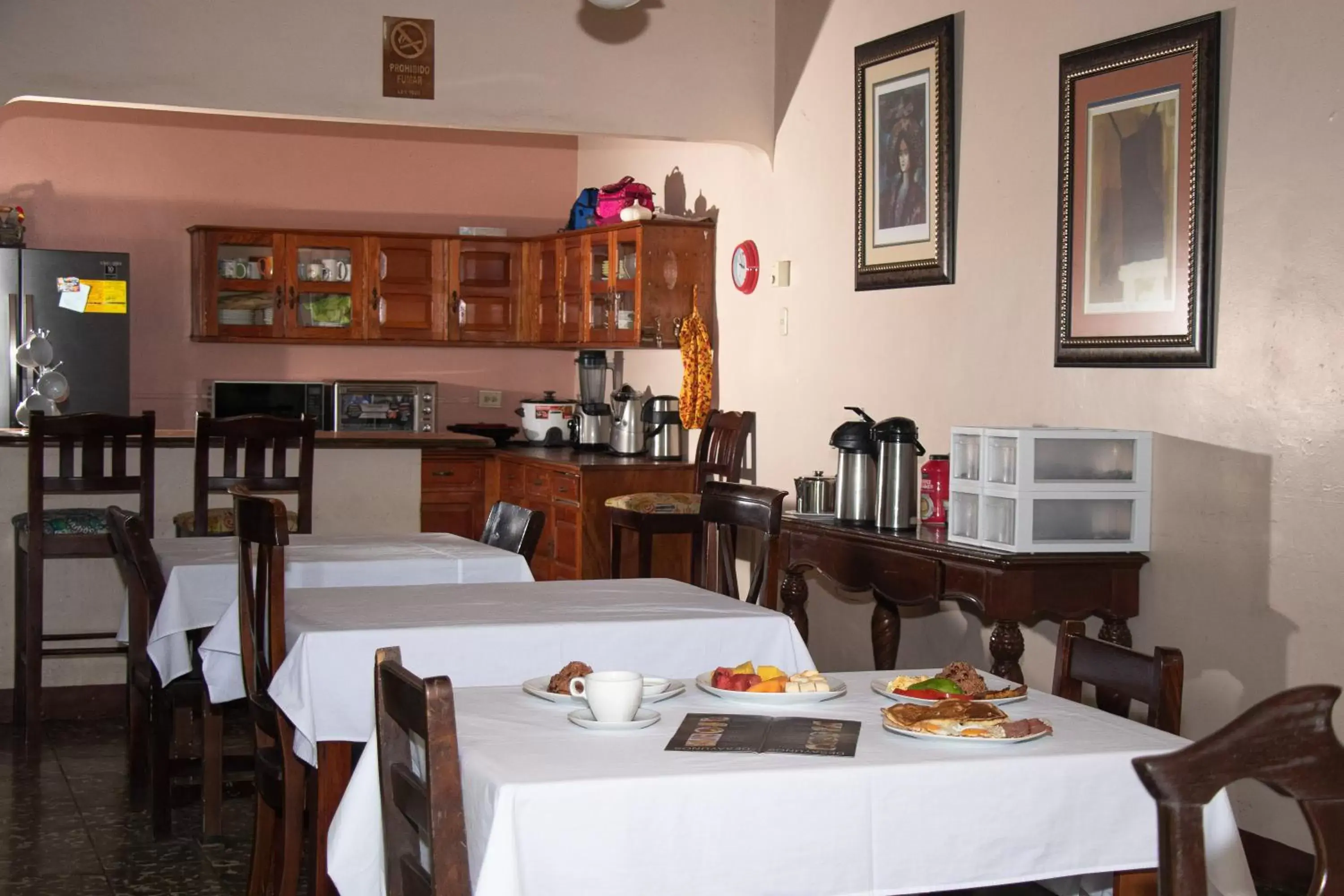 Restaurant/Places to Eat in Hotel Villa Hermosa